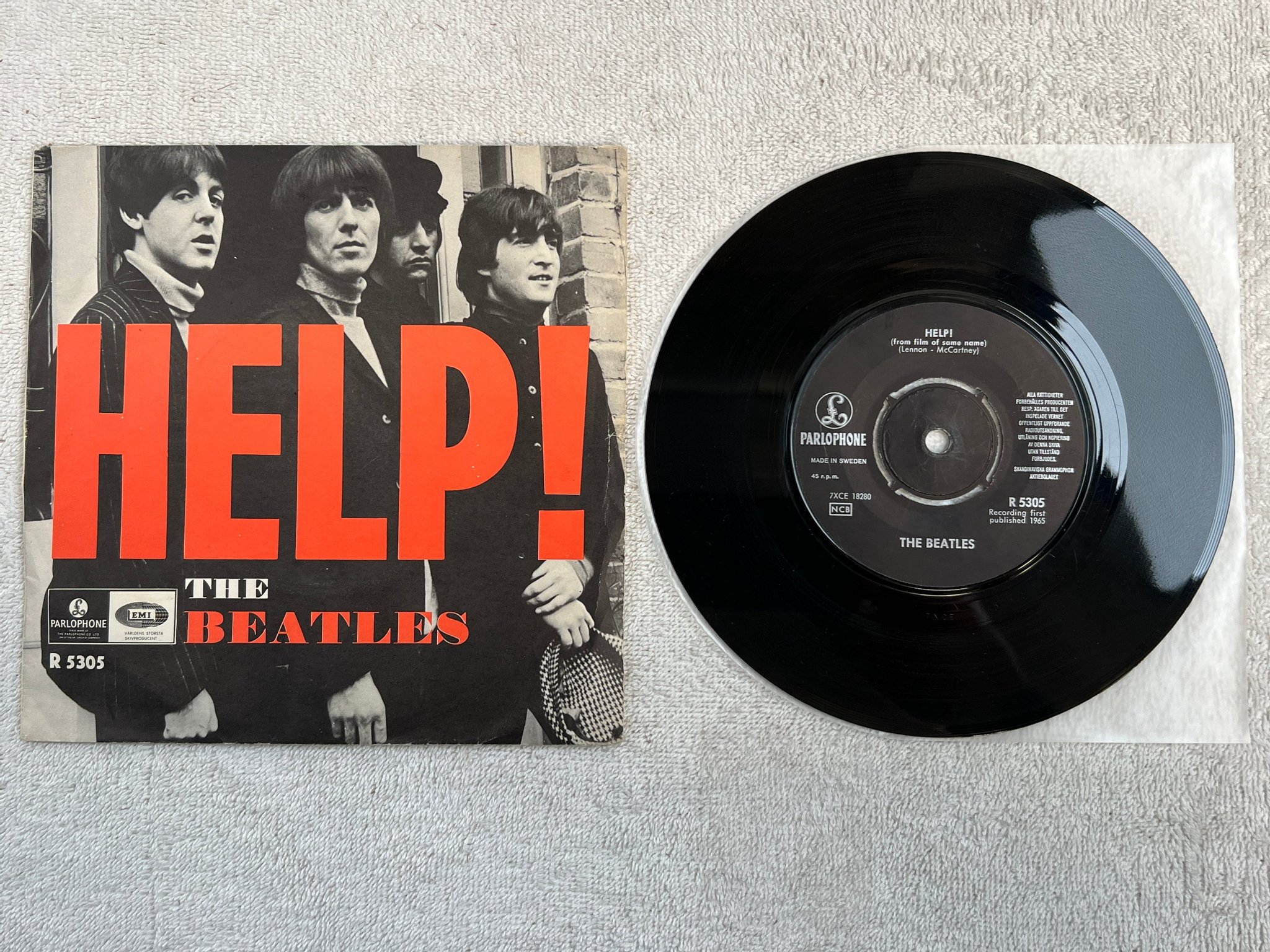 Omslagsbild för skivan THE BEATLES help 7"single -65 Swe PARLOPHONE R 5305