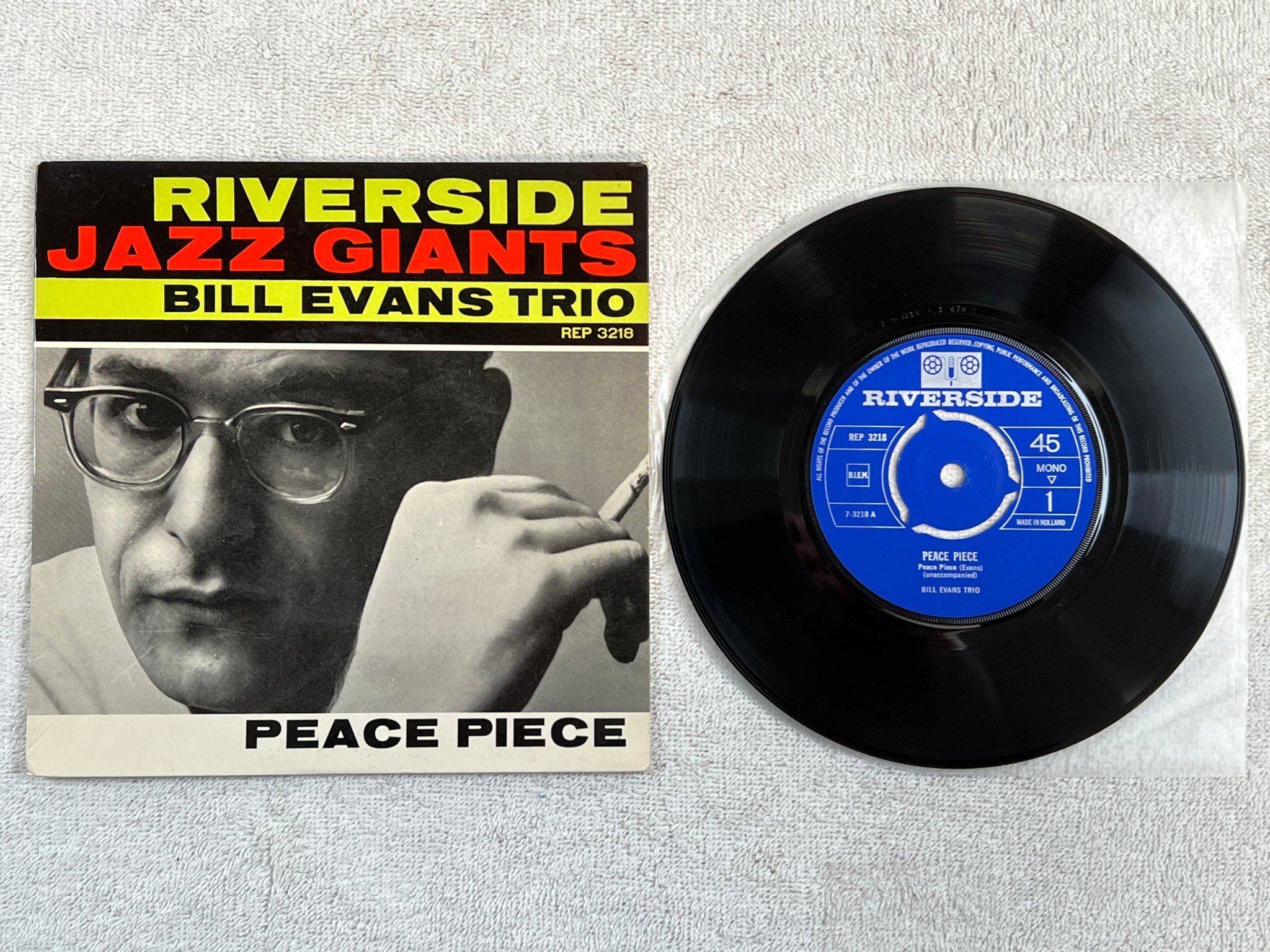 Omslagsbild för skivan BILL EVANS TRIO peace piece 7"single Hol RIVERSIDE REP 3218