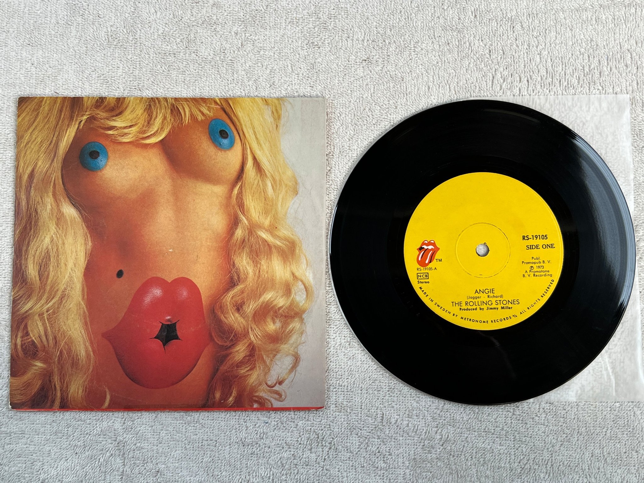 Omslagsbild för skivan ROLLING STONES angie 7"single -73 ncb RS-19105