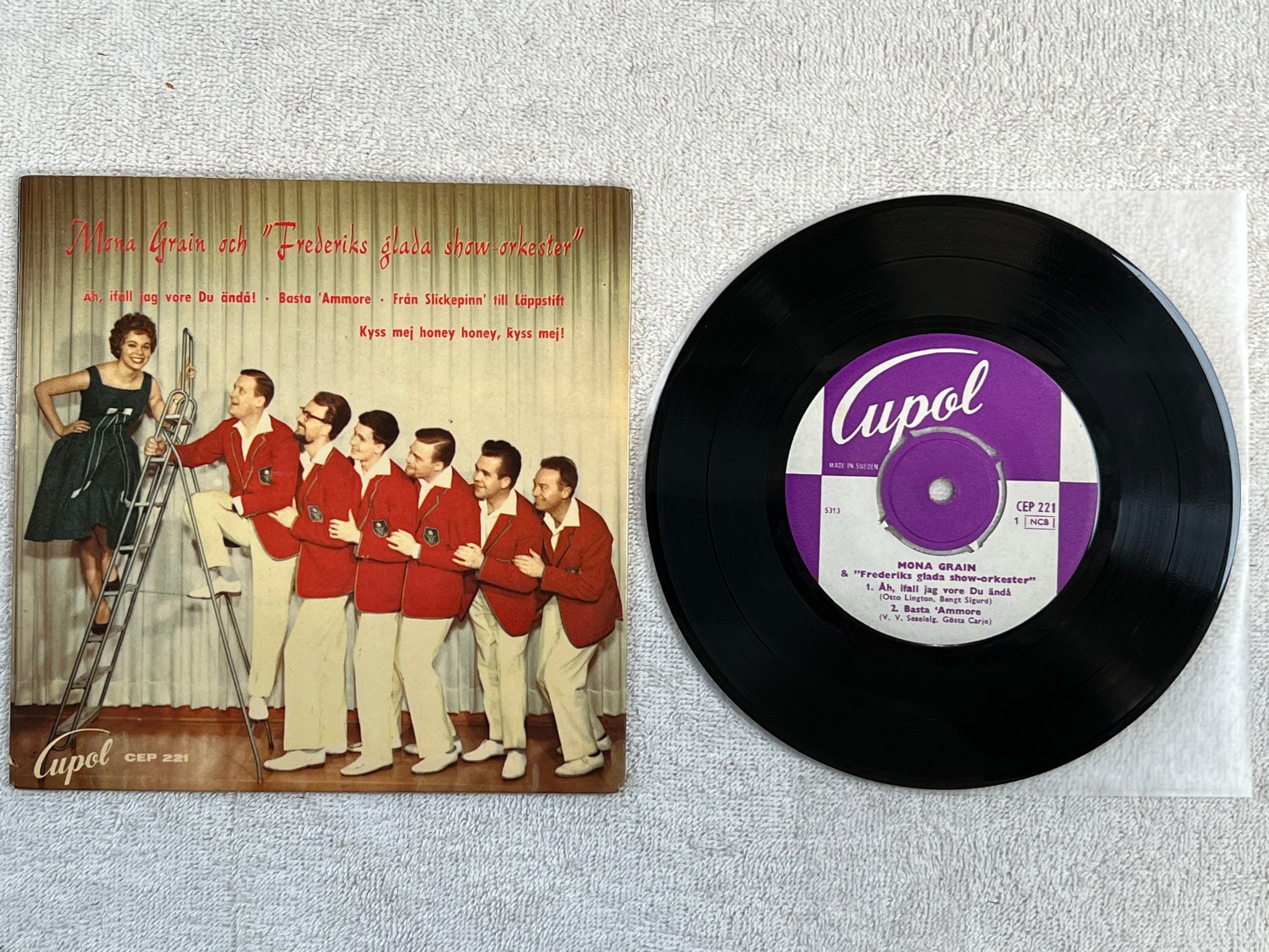 Omslagsbild för skivan MONA GRAIN Åh, ifall jag vore du ändå! 7"ep -59 Swe CUPOL CEP 221