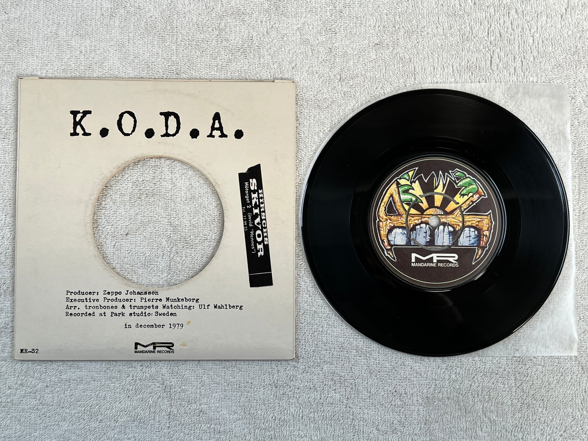 Omslagsbild för skivan K.O.D.A. watching 7"single -79 Swe MANDARINE MR-S 2