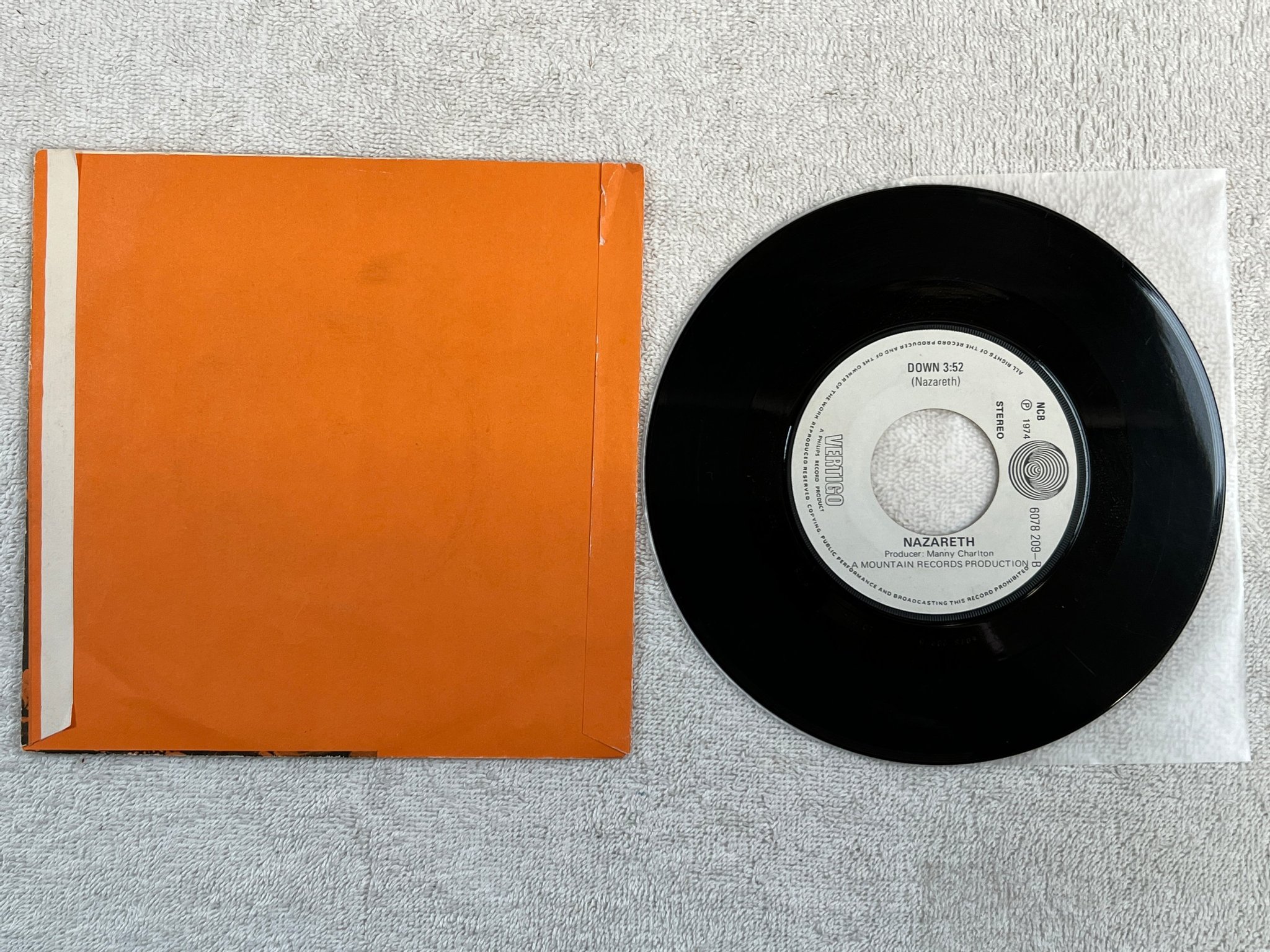 Omslagsbild för skivan NAZARETH love hurts 7"single -74 ncb VERTIGO 6078209