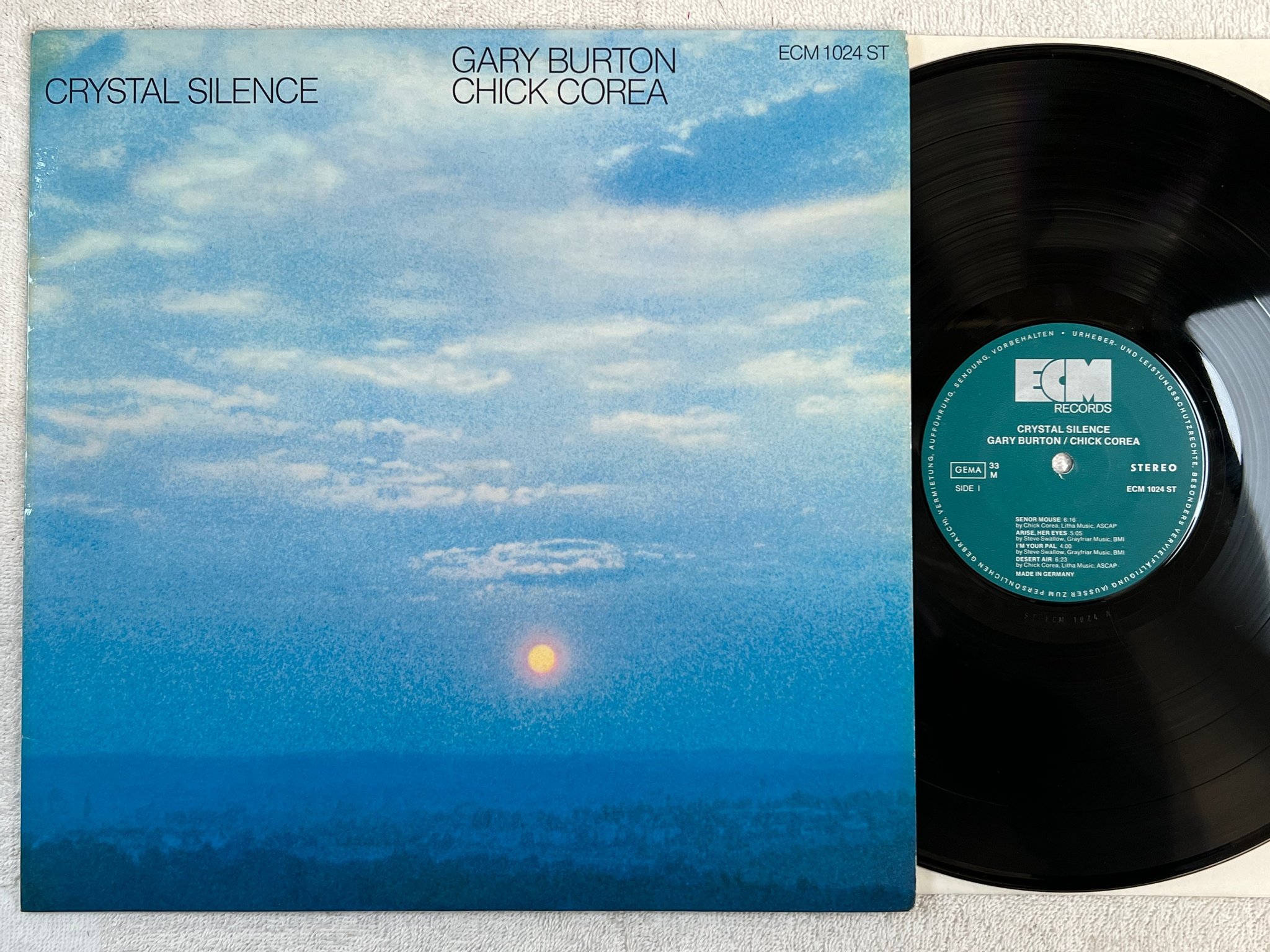 Omslagsbild för skivan CHICK COREA crystal silence LP -73 Ge ECM 1024 ST