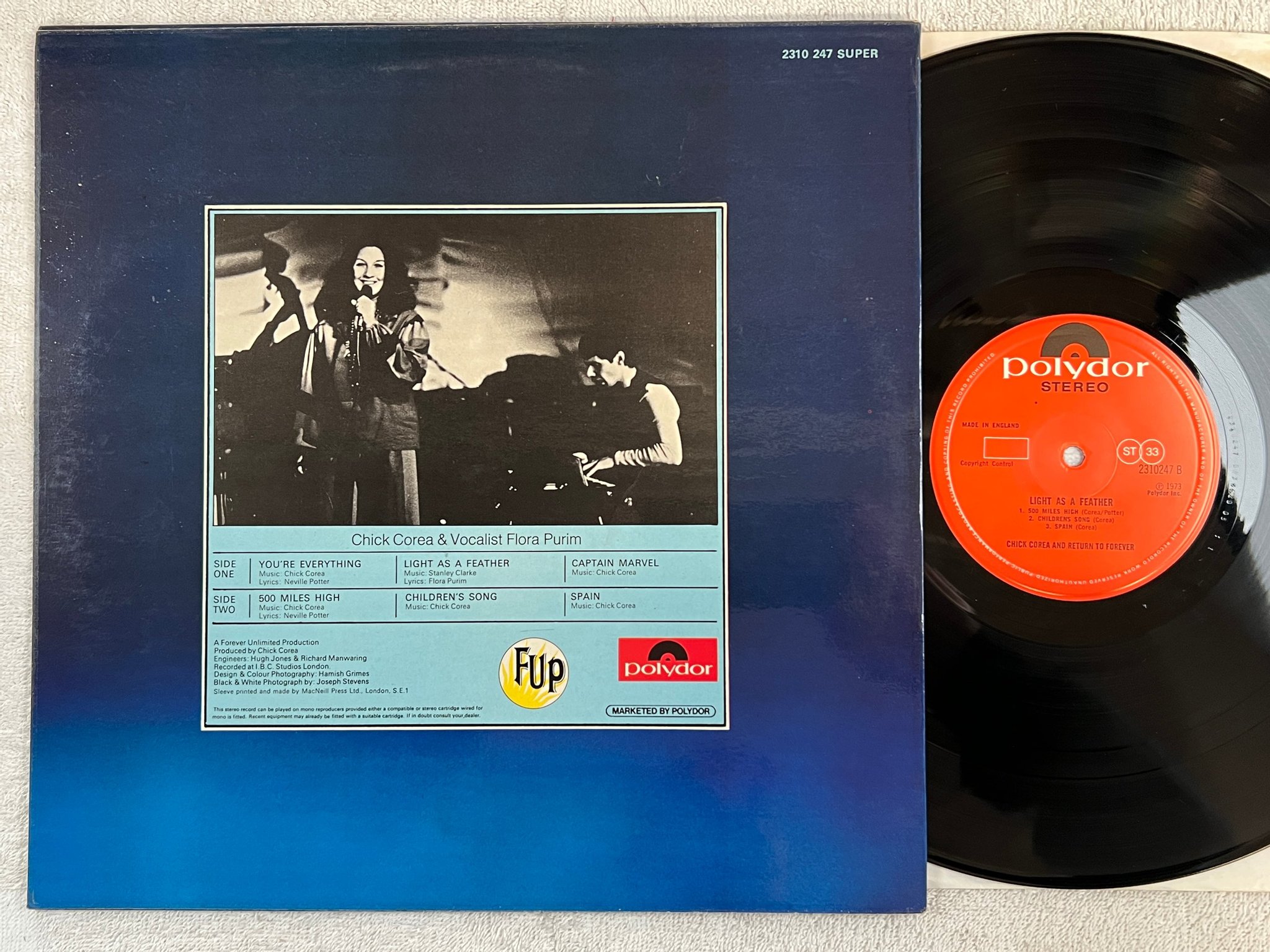 Omslagsbild för skivan CHICK COREA & RETURN TO FOREVER light as a feather LP -73 UK POLYDOR 2310247