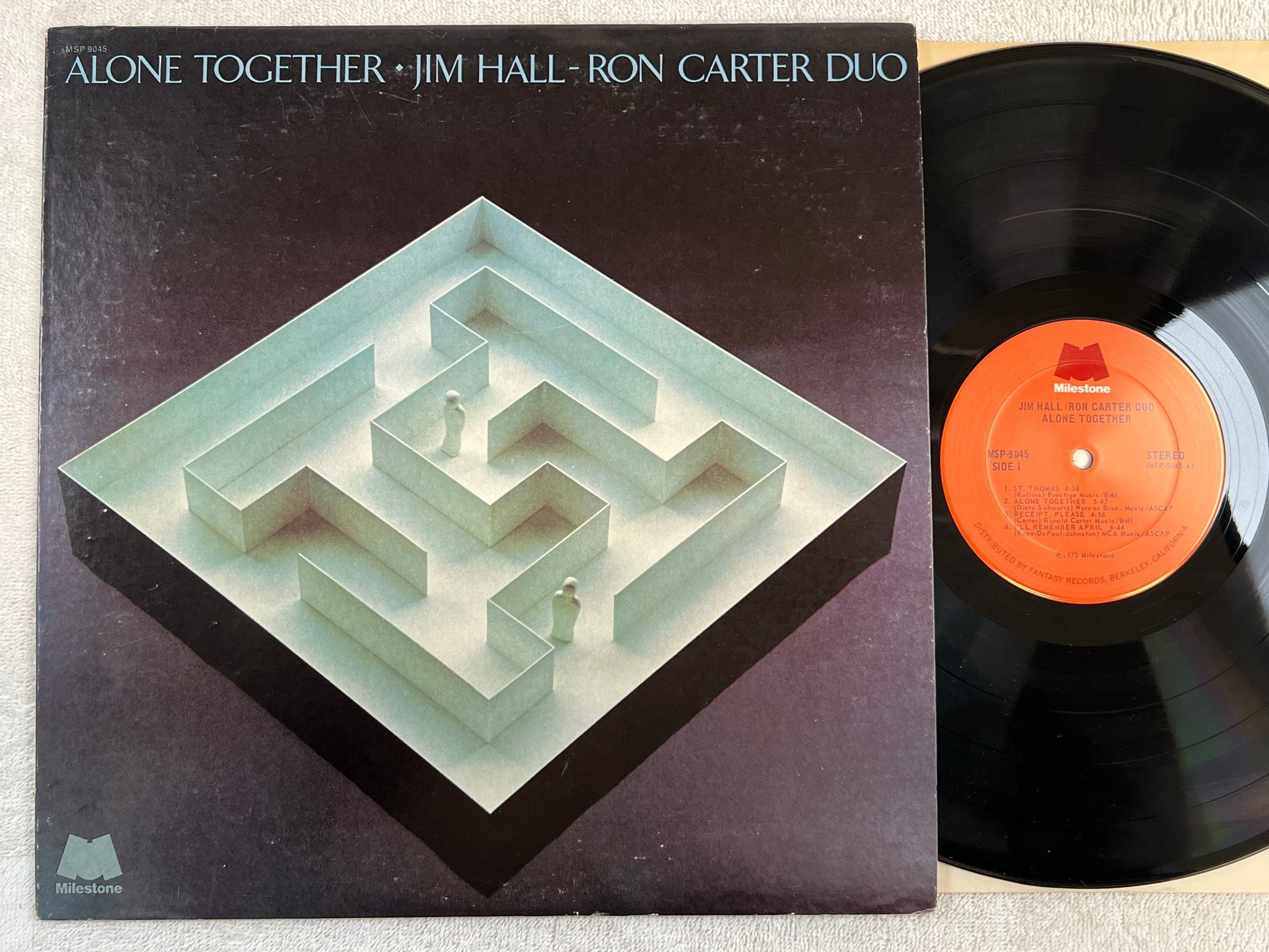 Omslagsbild för skivan JIM HALL / RON CARTER DUO alone together LP -73 US MILESTONE MSP-9045