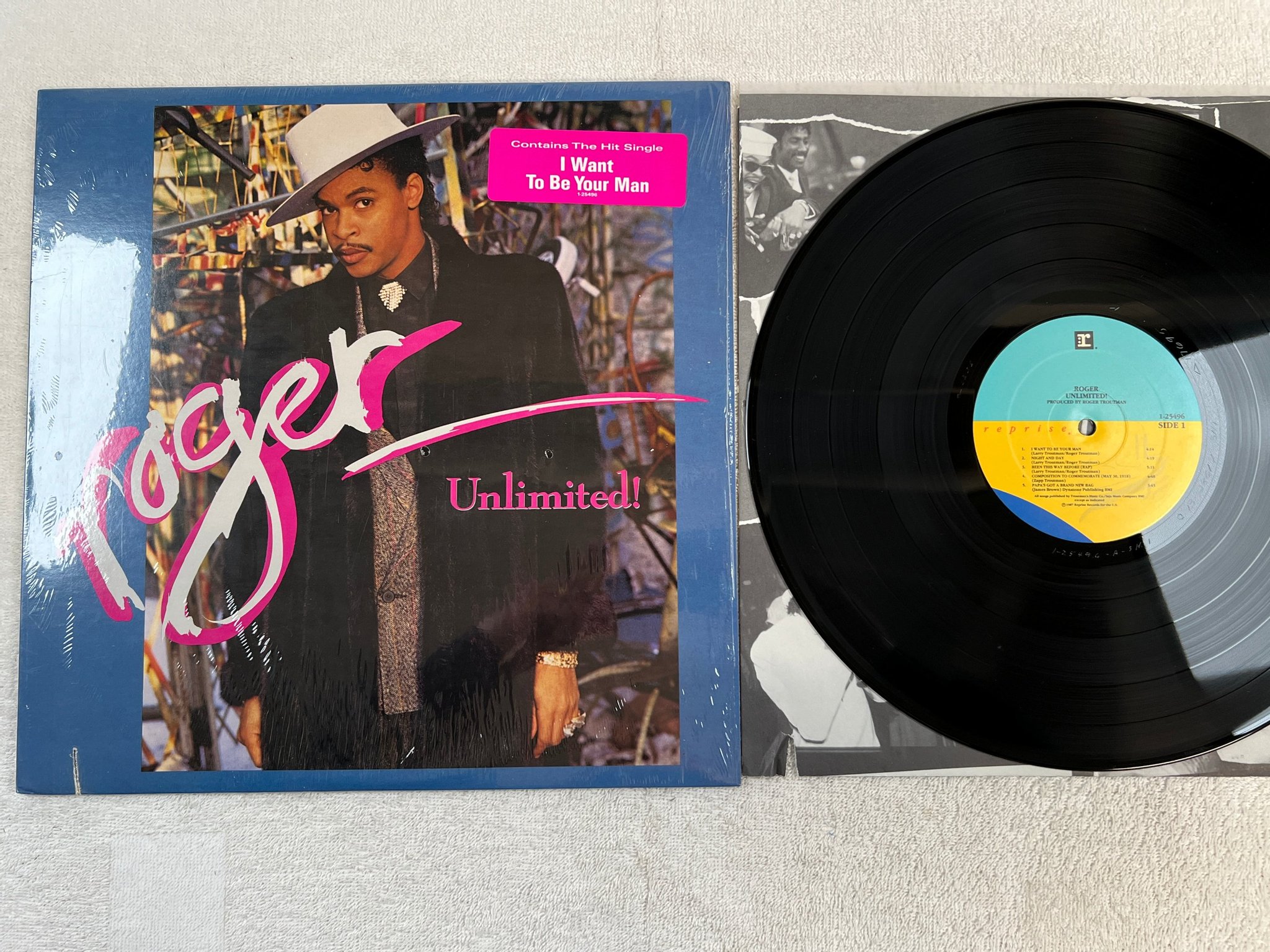 Omslagsbild för skivan ROGER unlimited! LP -87 US REPRISE 1-25496