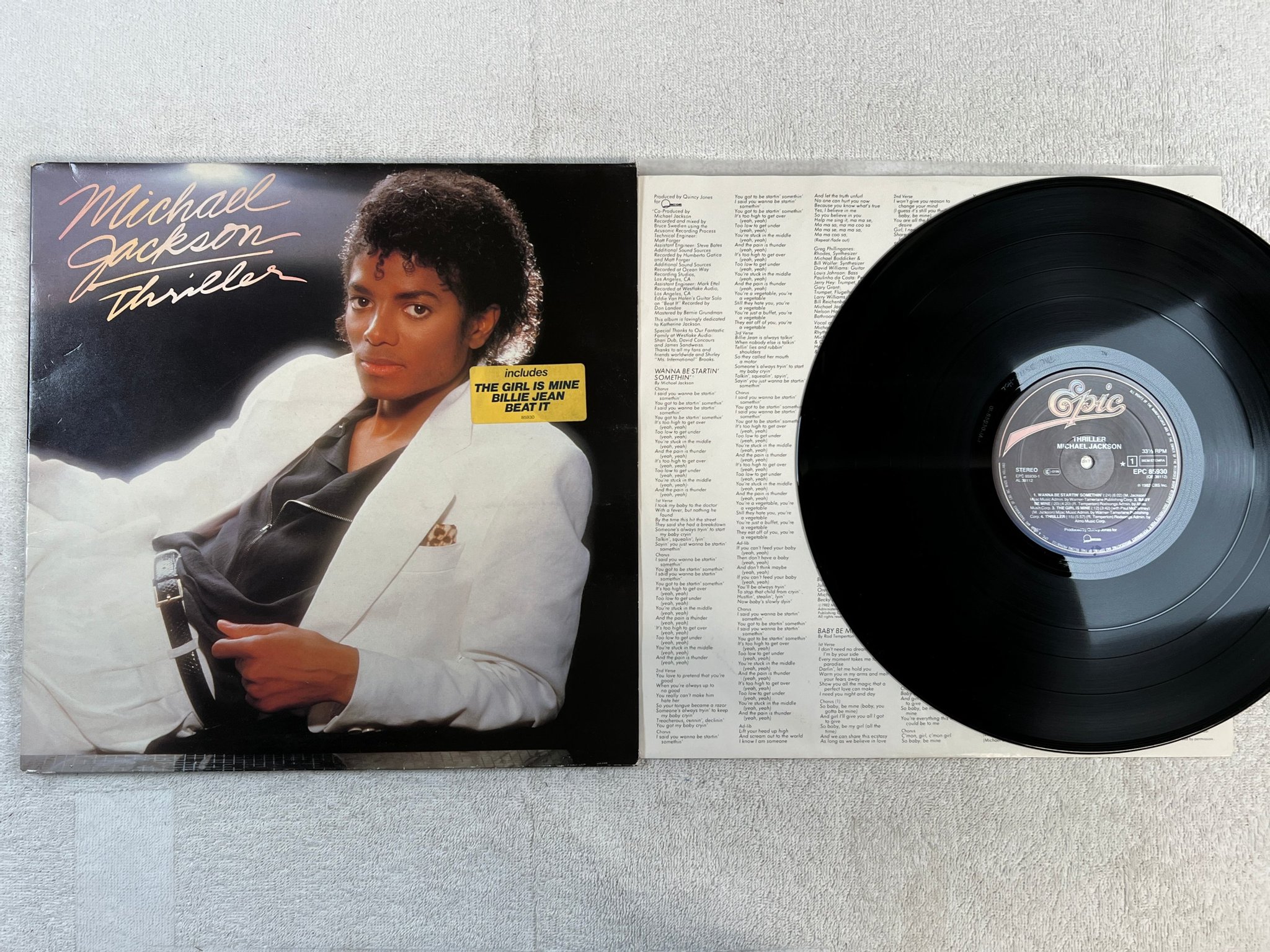 Omslagsbild för skivan MICHAEL JACKSON thriller LP -82 Hol EPIC EPC 85930 