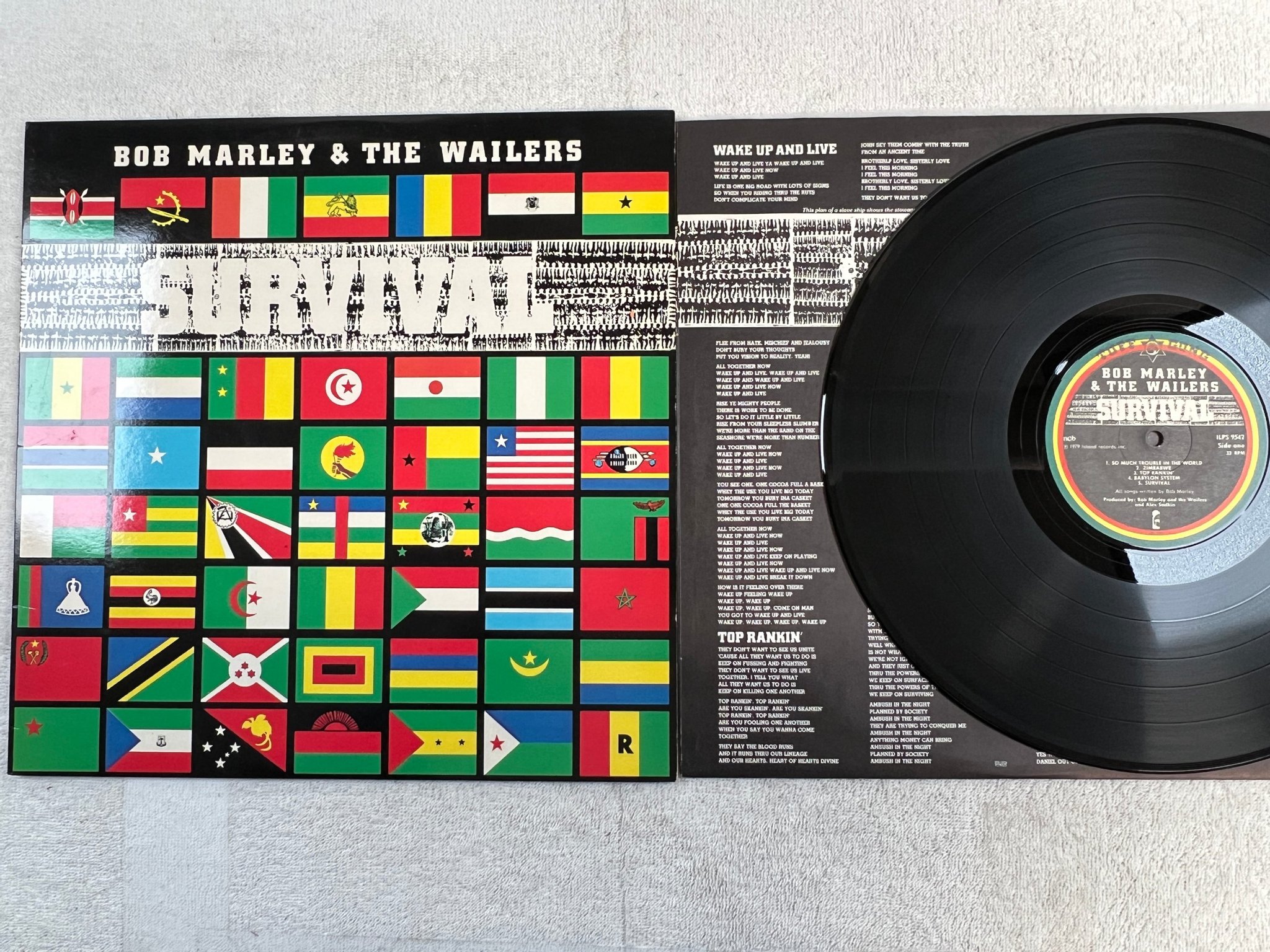 Omslagsbild för skivan BOB MARLEY & THE WAILERS survival LP ncb  TUFF GONG ILPS 9542