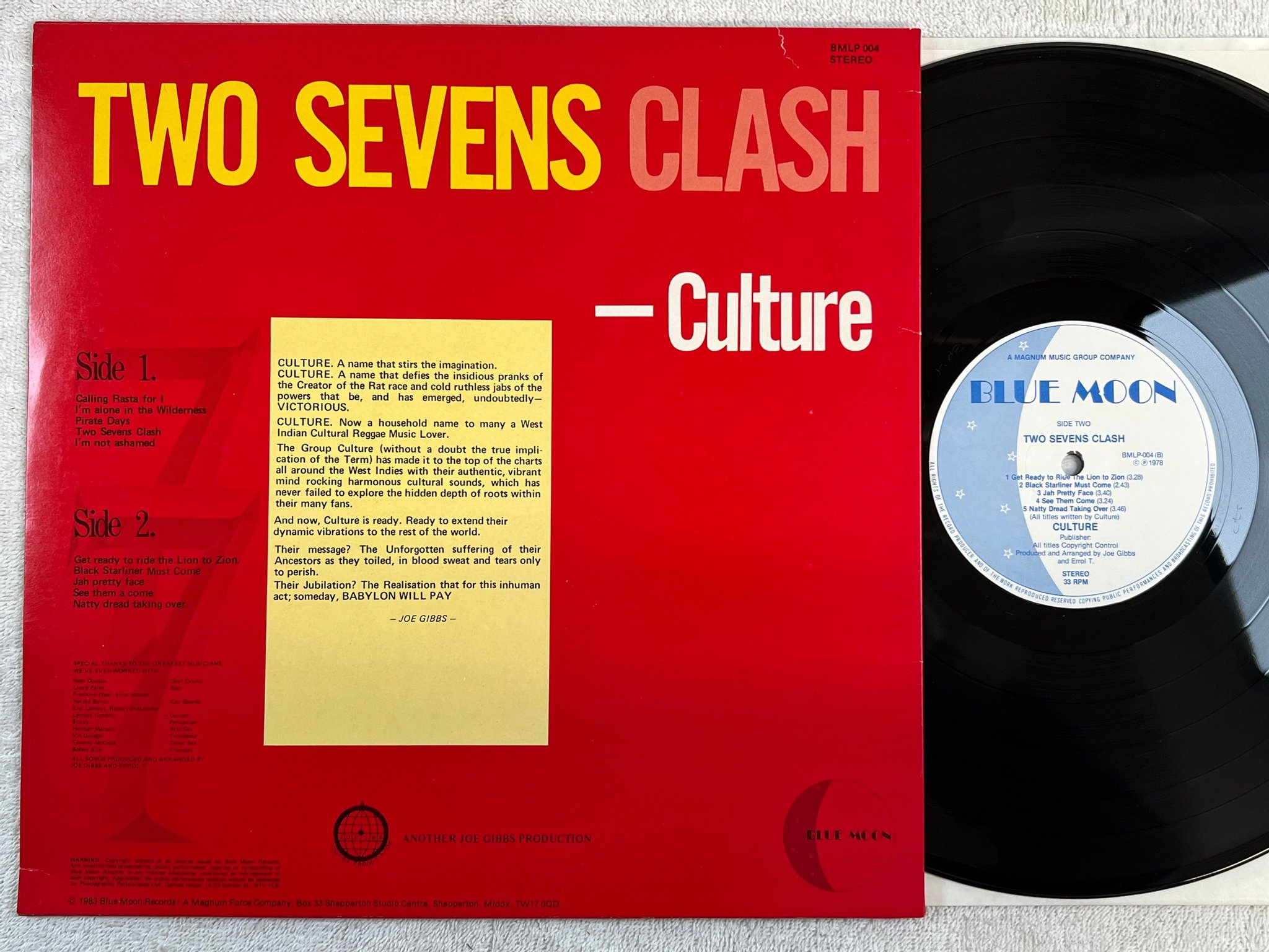 Omslagsbild för skivan CÚLTURE two sevens clash LP re -83 UK BLUE MOON BMLP 004