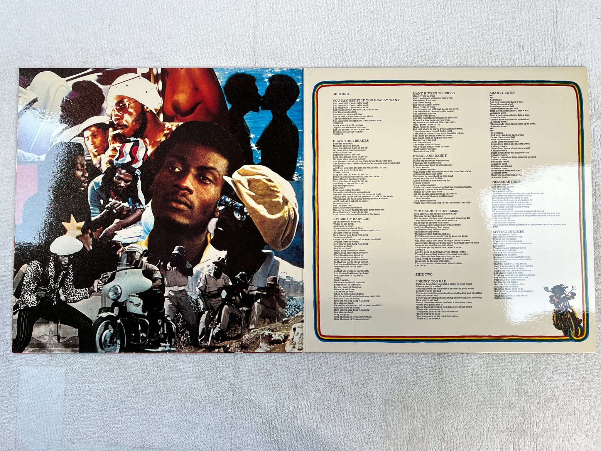 Omslagsbild för skivan JIMMY CLIFF the harder they come LP -72 UK ISLAND ILPS 9202 "shanty town"