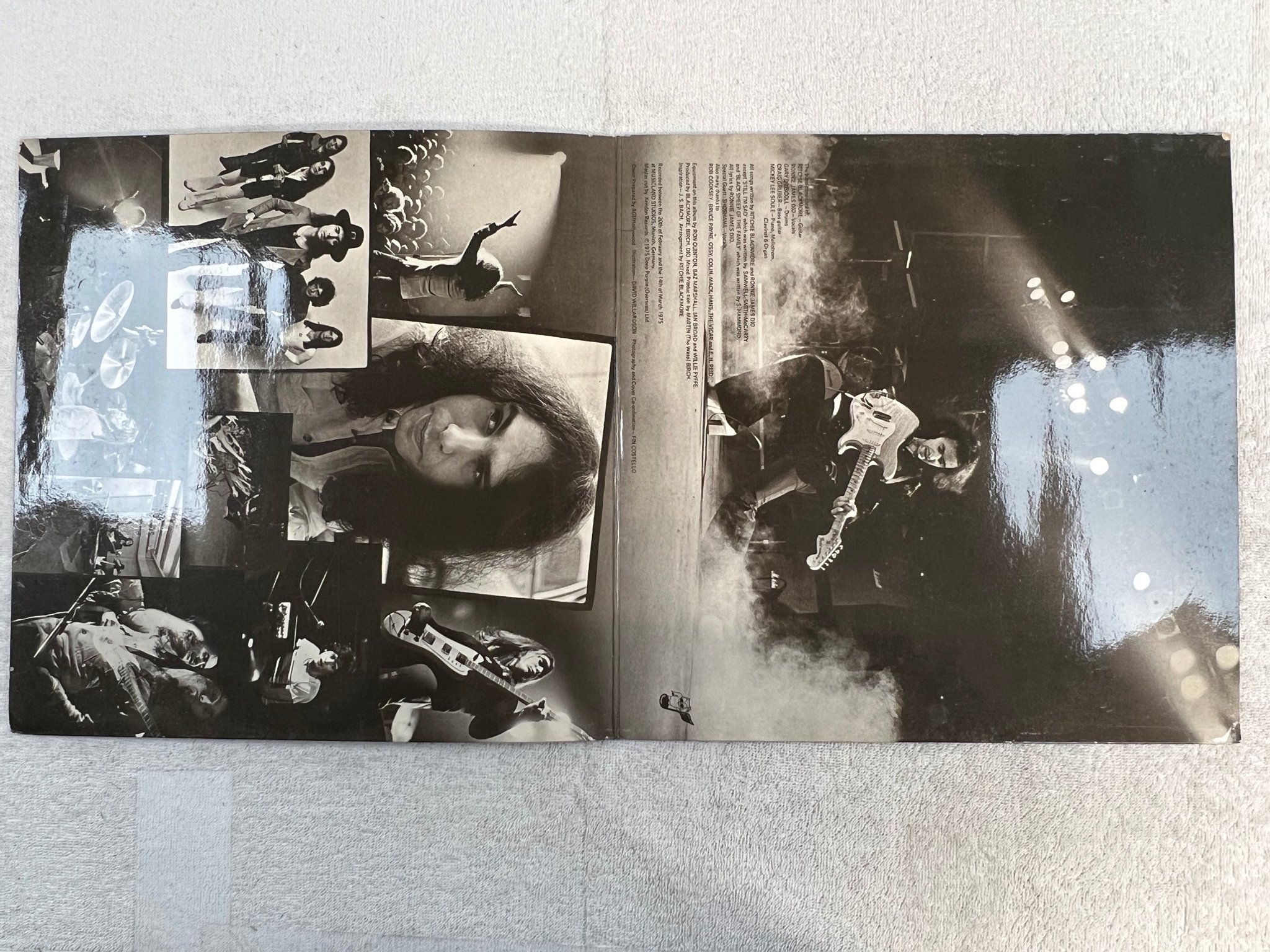 Omslagsbild för skivan RAINBOW Ritchie Blackmore's rainbow LP -75 UK OYSTER OYA 2001