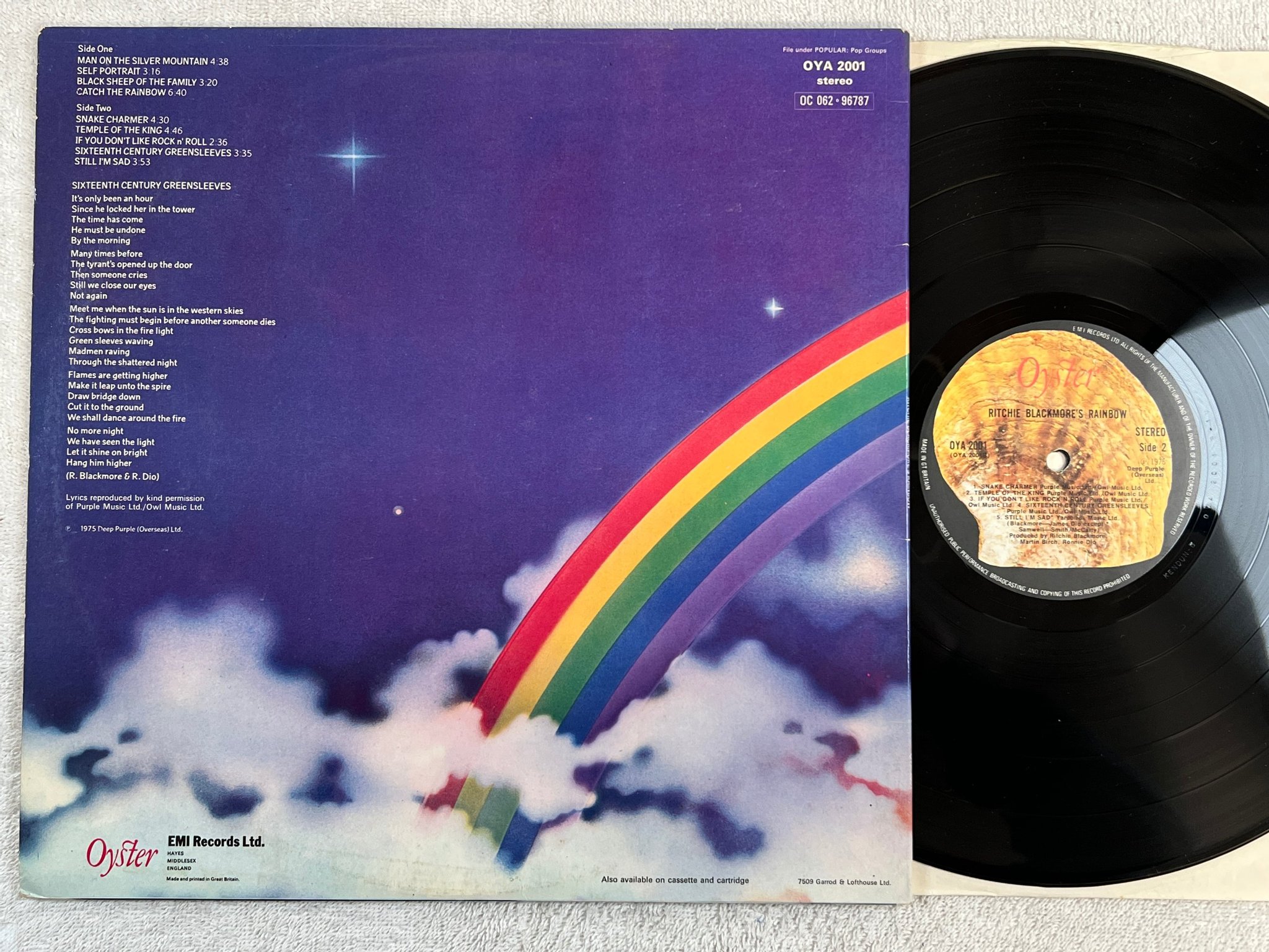 Omslagsbild för skivan RAINBOW Ritchie Blackmore's rainbow LP -75 UK OYSTER OYA 2001