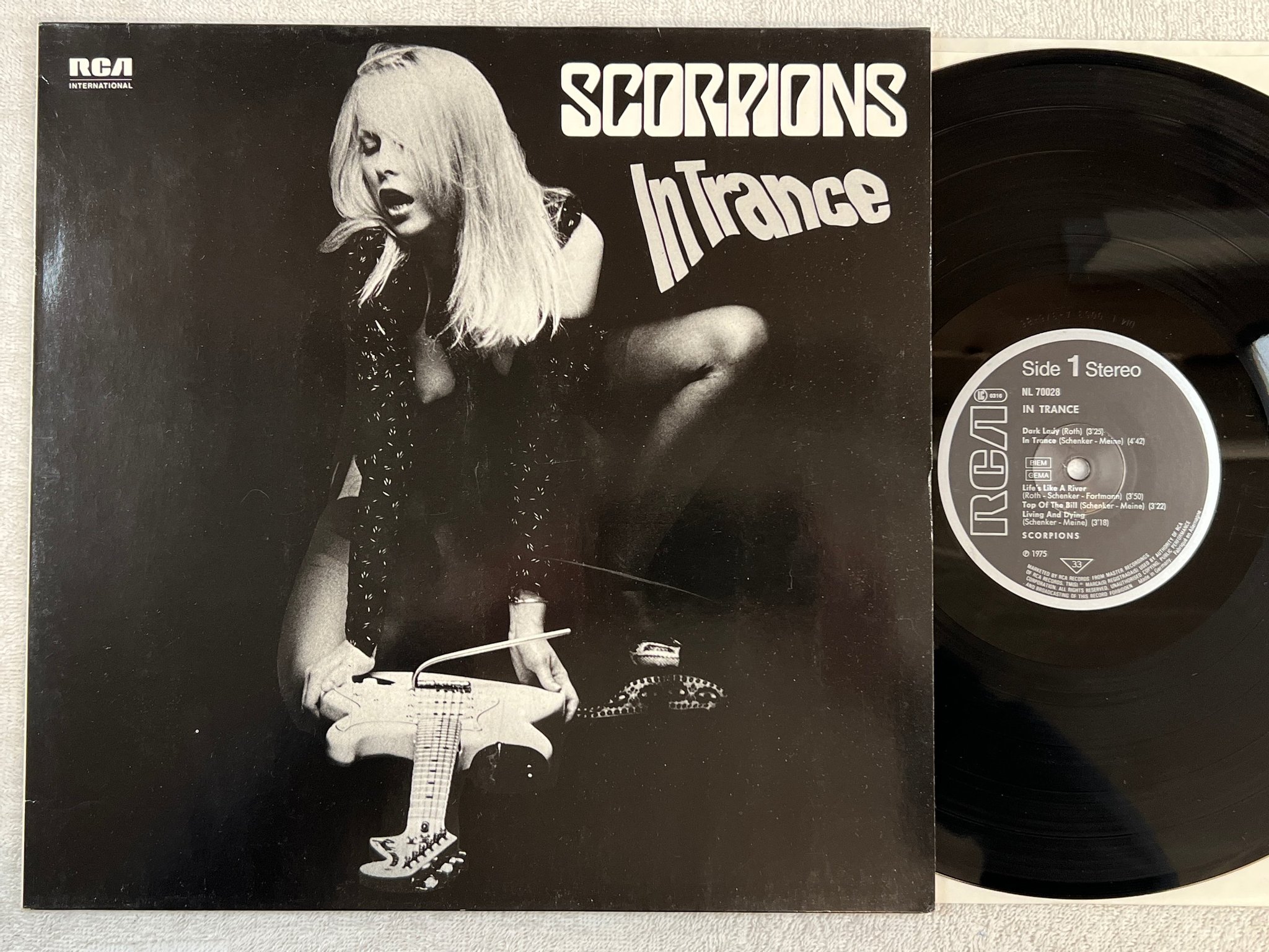 Omslagsbild för skivan SCORPIONS in trance LP re Ger RCA NL 70028