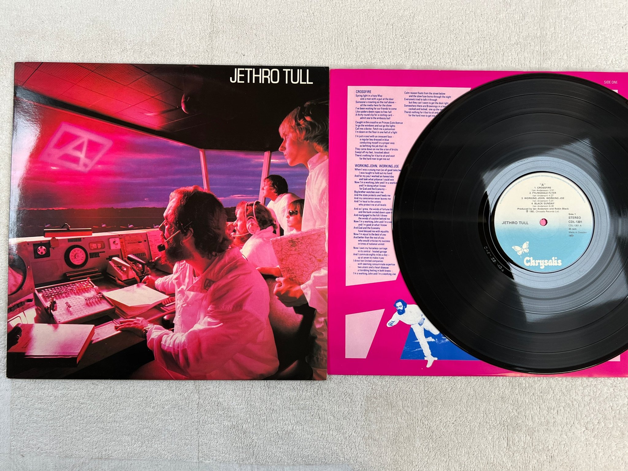 Omslagsbild för skivan JETHRO TULL "A" LP -80 ncb CHRYSALIS CDL 1301