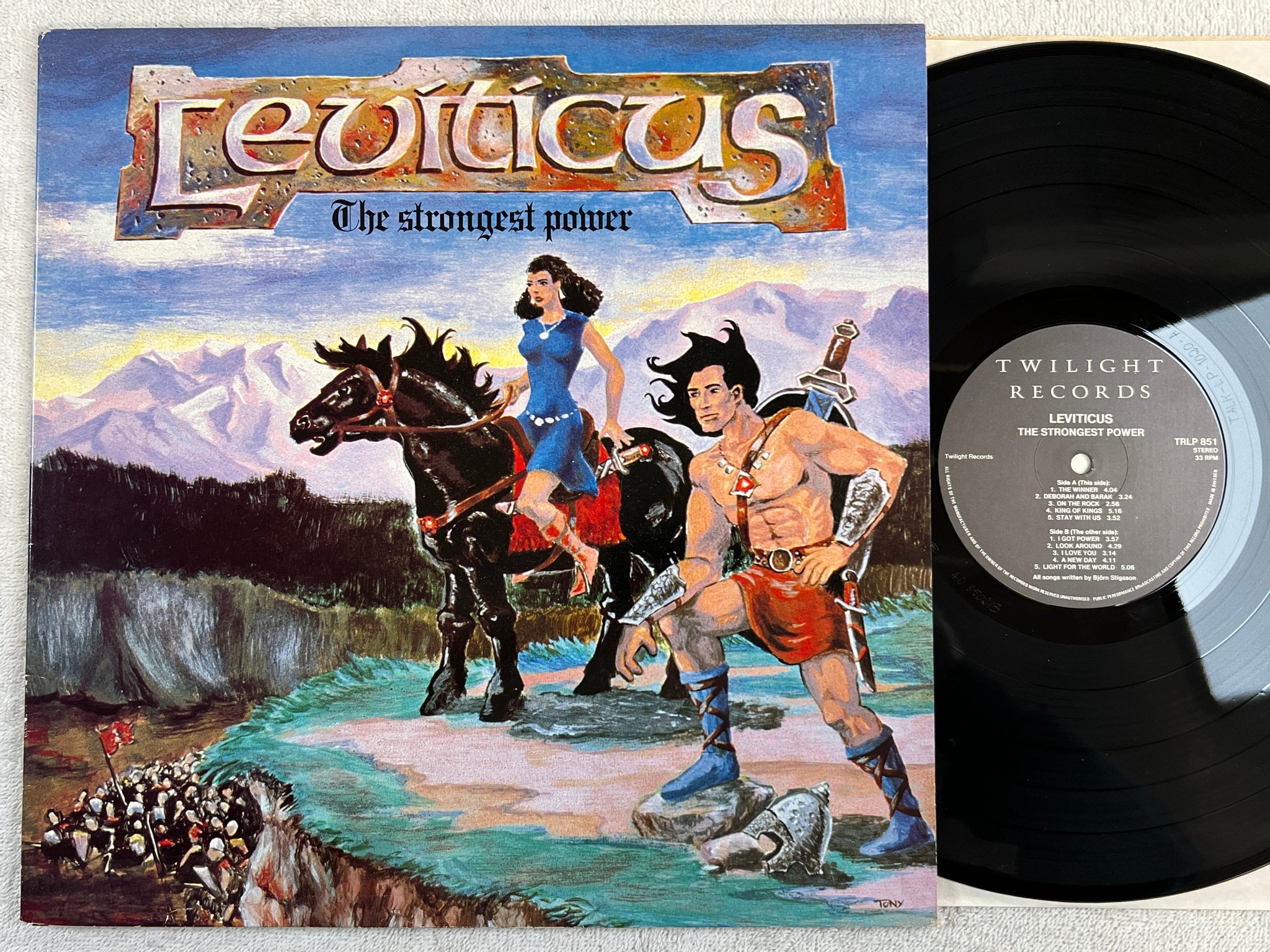 Omslagsbild för skivan LEVITICUS the strongest power LP -85 Swe TWILIGHT TRLP 851 swedish metal