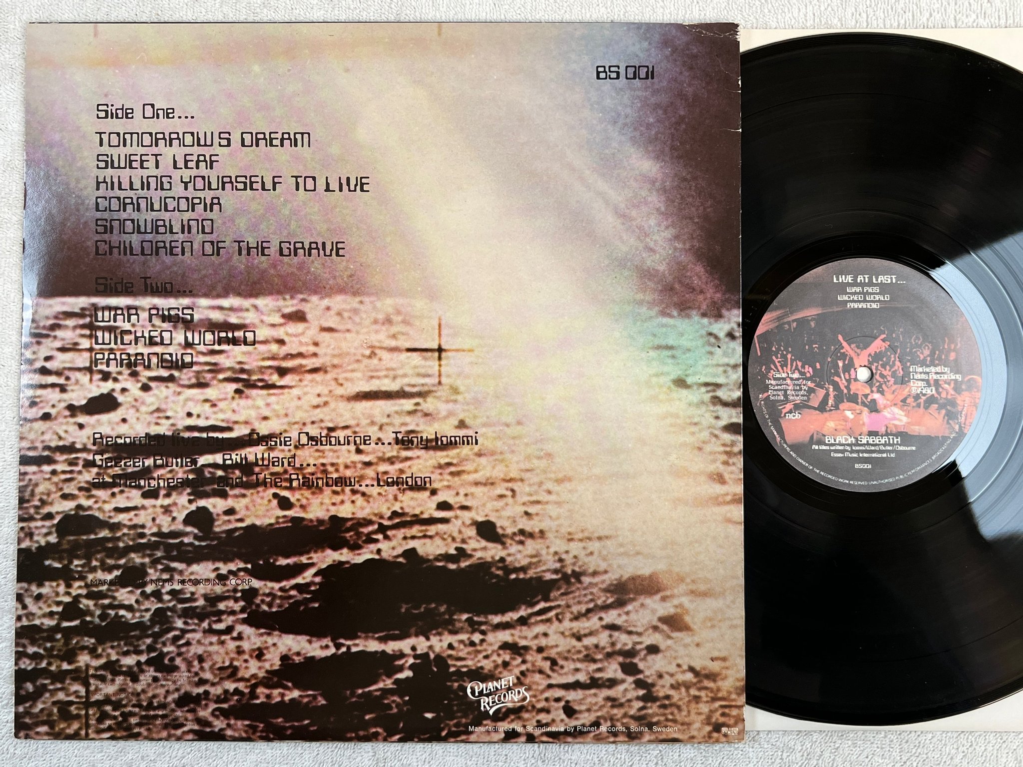 Omslagsbild för skivan BLACK SABBATH live at last LP -80 ncb NEMS 85001