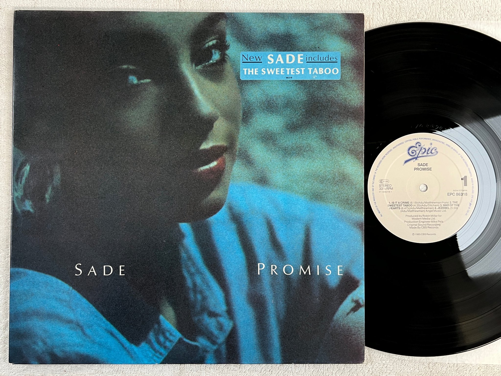 Omslagsbild för skivan SADE promise LP -85 Hol EPIC EPC 86318
