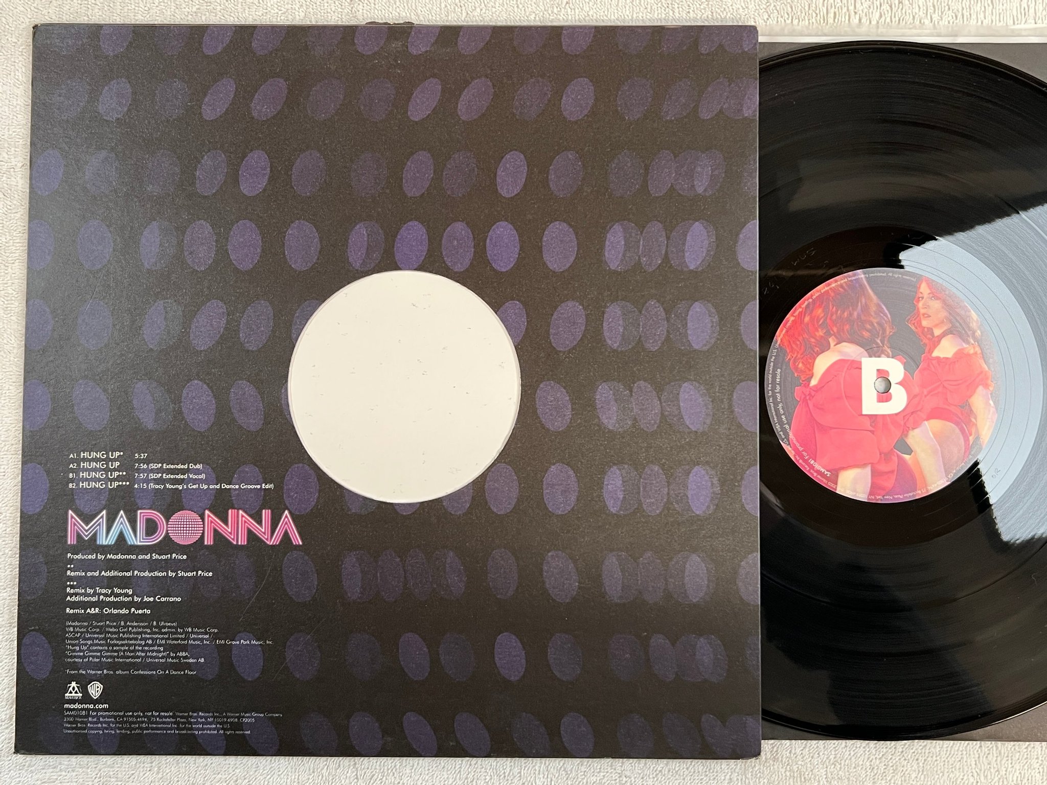 Omslagsbild för skivan MADONNA Hung up 12”single 2005 UK WARNER BROS SAM01081 promo * MEGA RARE *