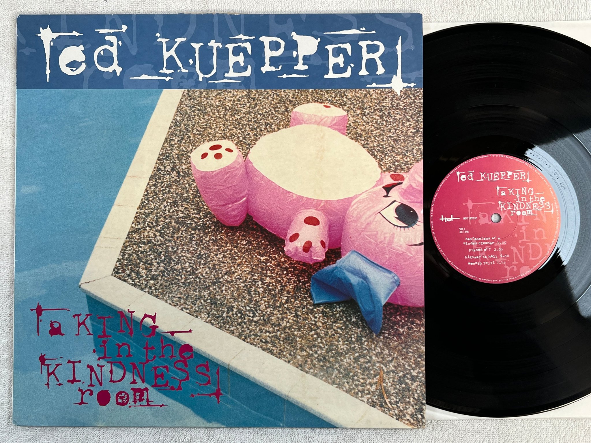 Omslagsbild för skivan ED KUEPPER A King In The Kindness Room LP -95 UK HOT 1052 art rock