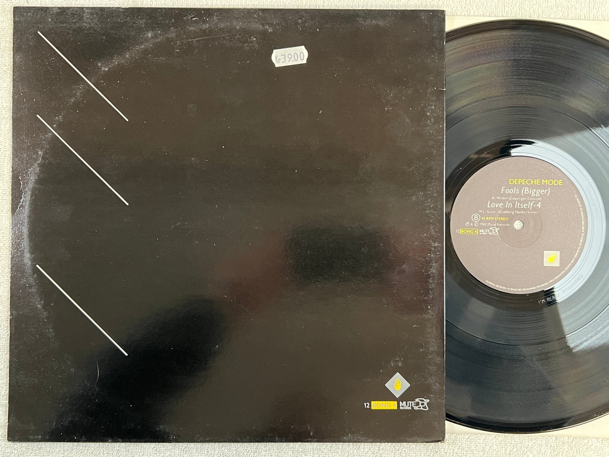 Omslagsbild för skivan DEPECHE MODE Love In Itself 12”single -83 UK MUTE 12 BONG 4 