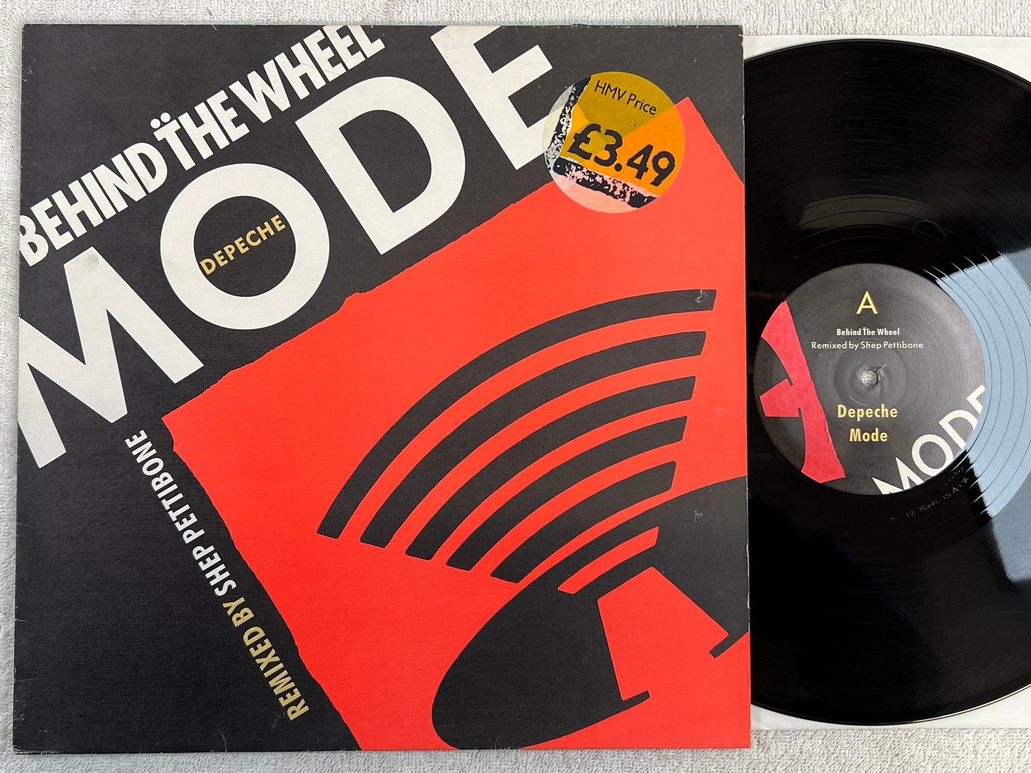 Omslagsbild för skivan DEPECHE MODE route 66  12”single -87 UK MUTE 12 BONG 15