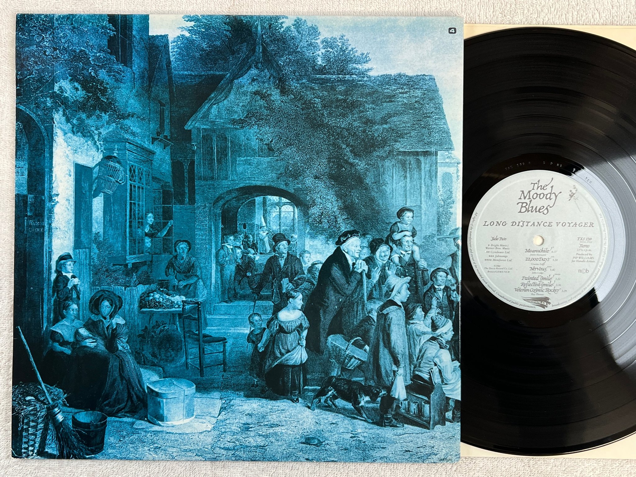 Omslagsbild för skivan THE MOODY BLUES long distance voyager LP -81 ncb THRESHOLD TXS 139