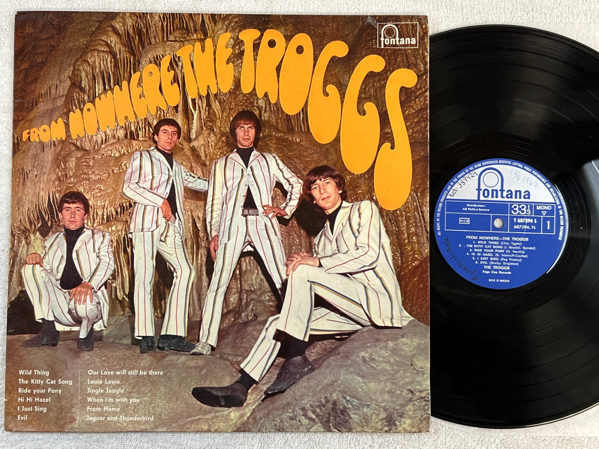 Omslagsbild för skivan THE TROGGS from nowhere LP ncb She FONTANA T 687394 L