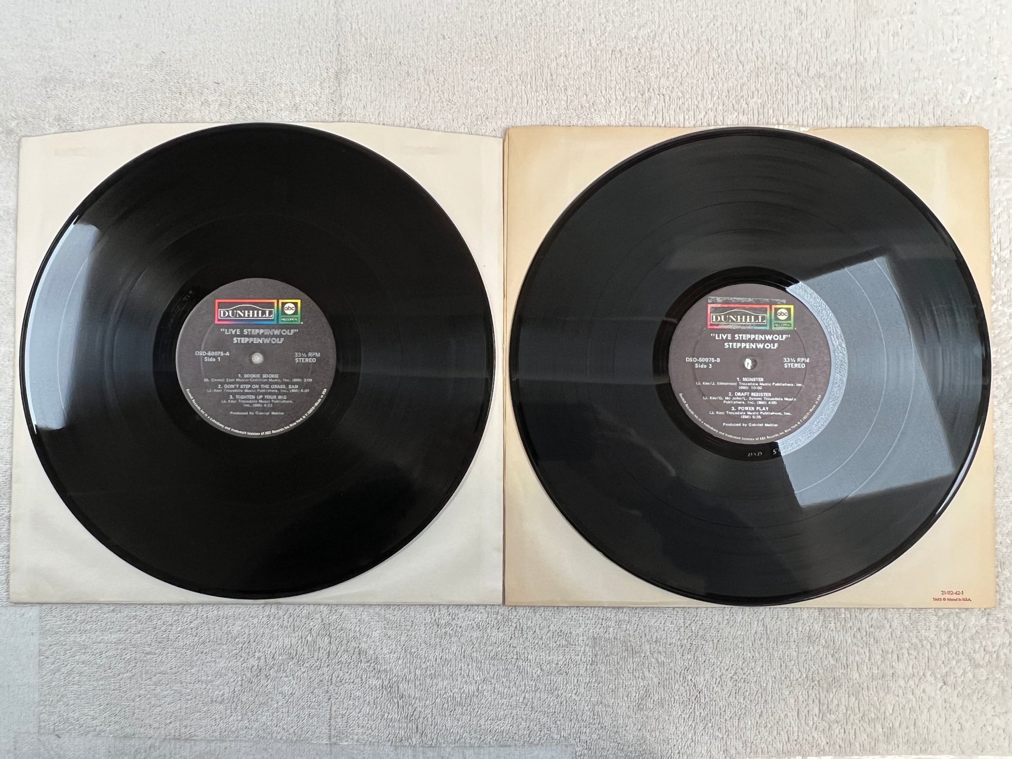 Omslagsbild för skivan STEPPENWOLF live 2xLP US DUNHILL / ABC DSD 50075 