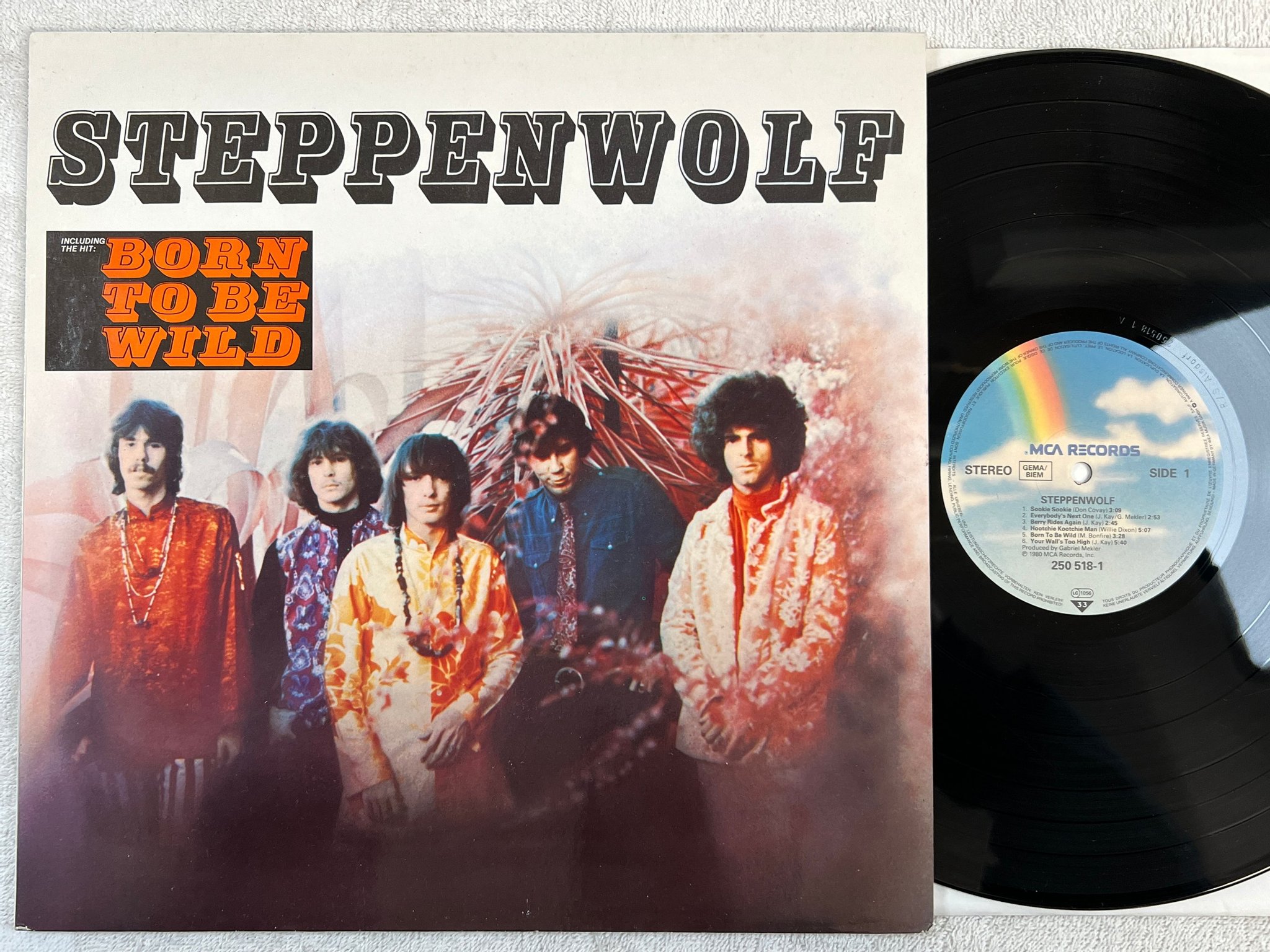 Omslagsbild för skivan STEPPENWOLF s/t LP -80 Ger MCA 250 518-1