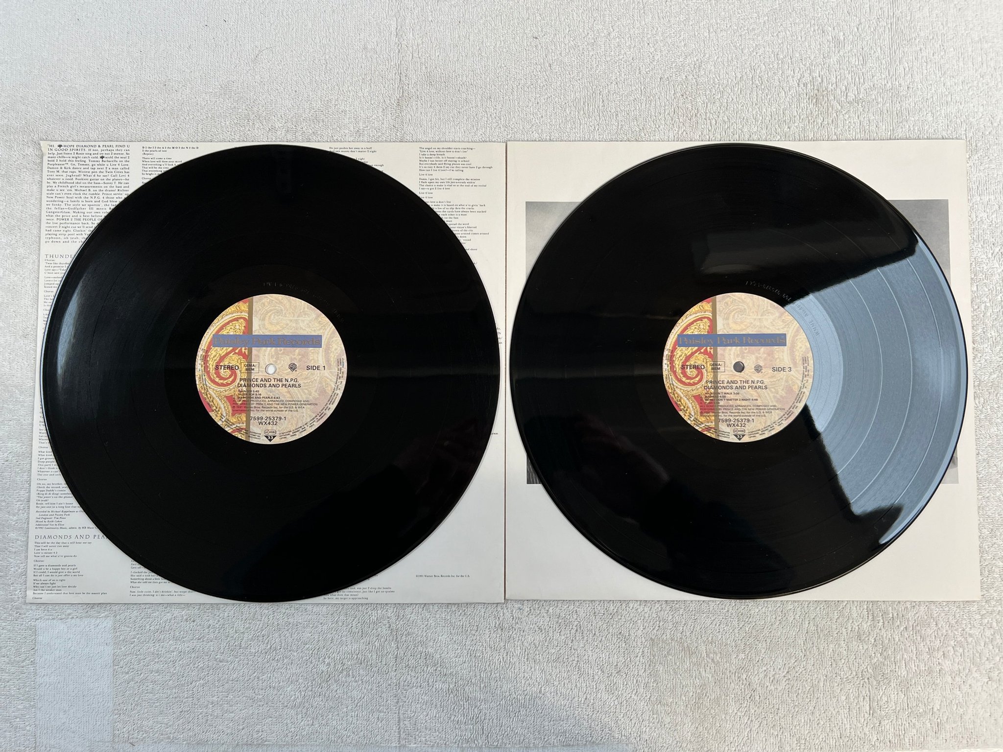 Omslagsbild för skivan PRINCE diamonds and pearls 2xLP -91 Ger PAISLEY PARK 7599-25379-1