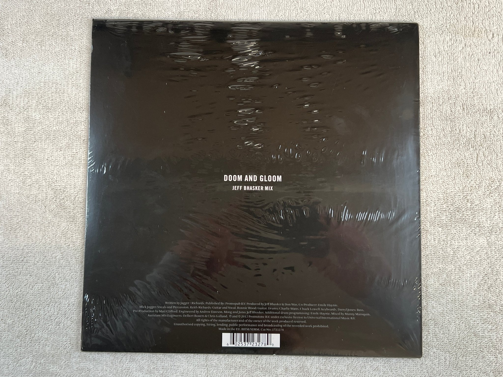 Omslagsbild för skivan THE ROLLING STONES doom and gloom 10”single 2012 UNIVERSAL 3723278 sealed