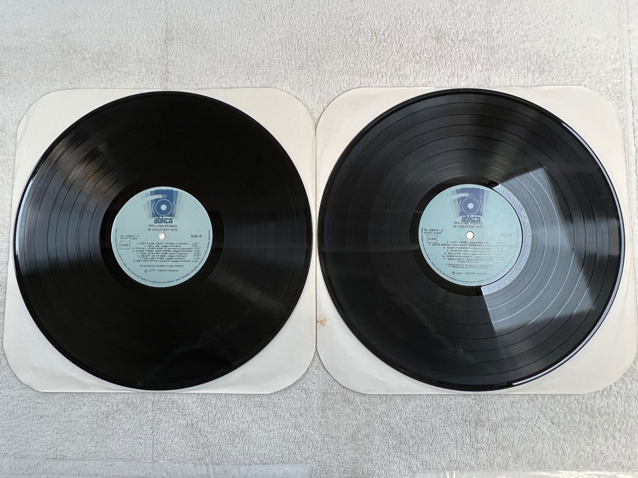 Omslagsbild för skivan ROLLING STONES 30 greatest hits 2xLP -77 Its ABKCO NL 03042