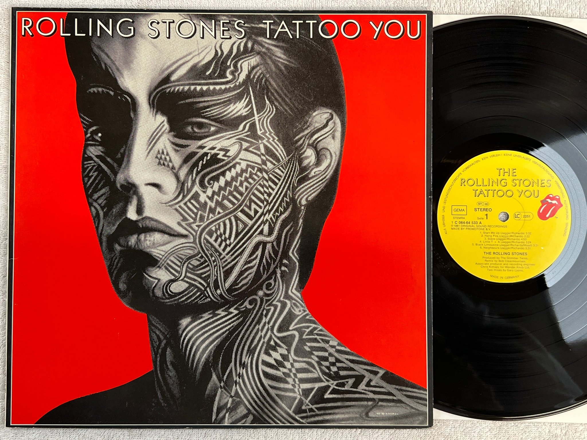 Omslagsbild för skivan ROLLING STONES tattoo you LP -81 Hol 1C 064-64533