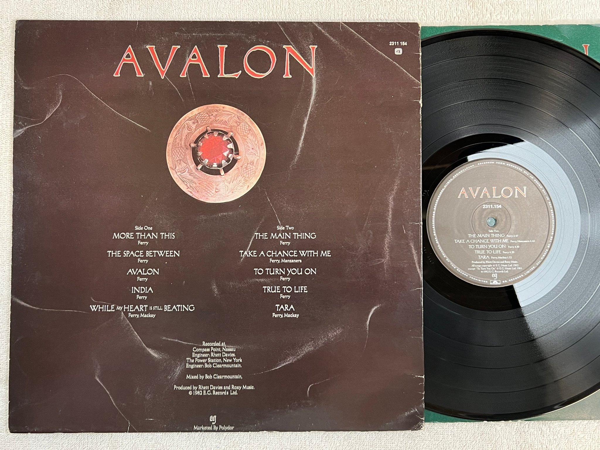 Omslagsbild för skivan ROXY MUSIC Avalon  LP -82 EG / POLYDOR 2311 154