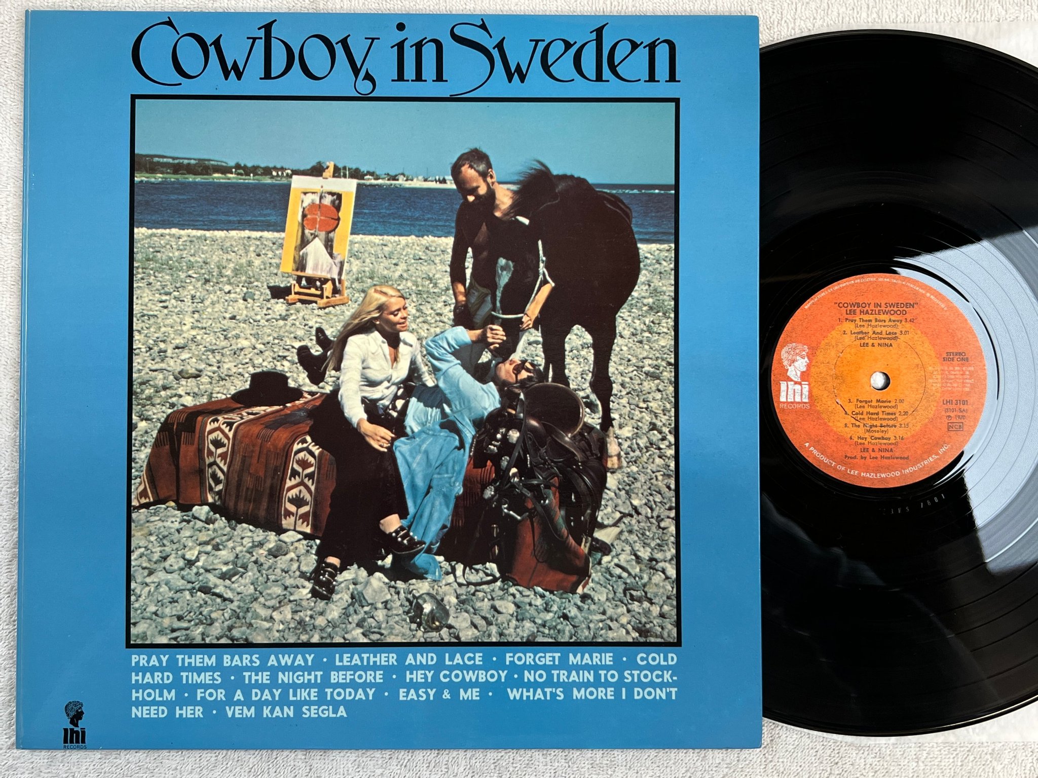 Omslagsbild för skivan LEE HAZLEWOOD cowboy in Sweden LP -70 ncb LHI 3101