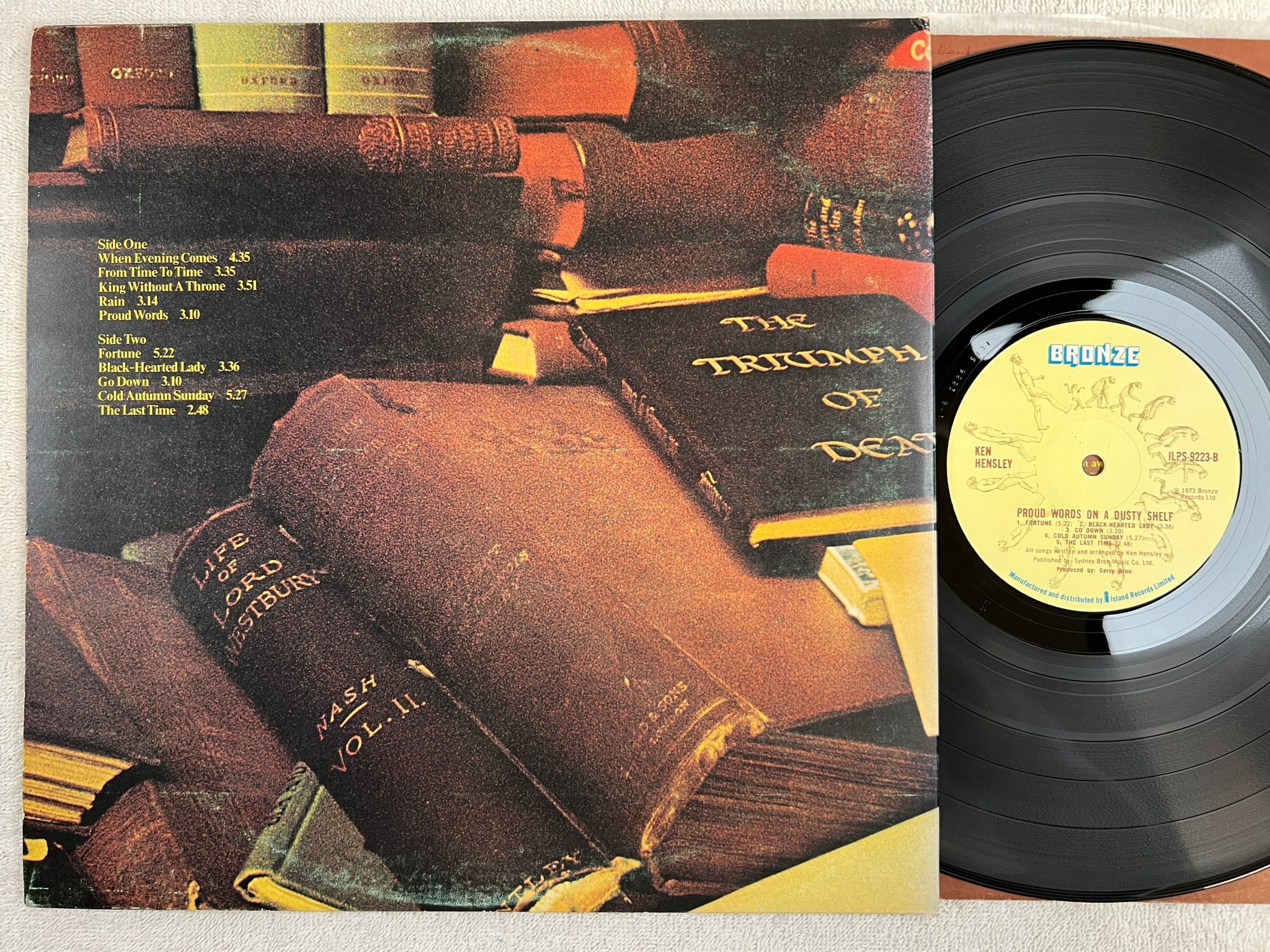Omslagsbild för skivan KEN HENSLEY proud words on a dusty shelf LP UK BRONZE ILPS 9223