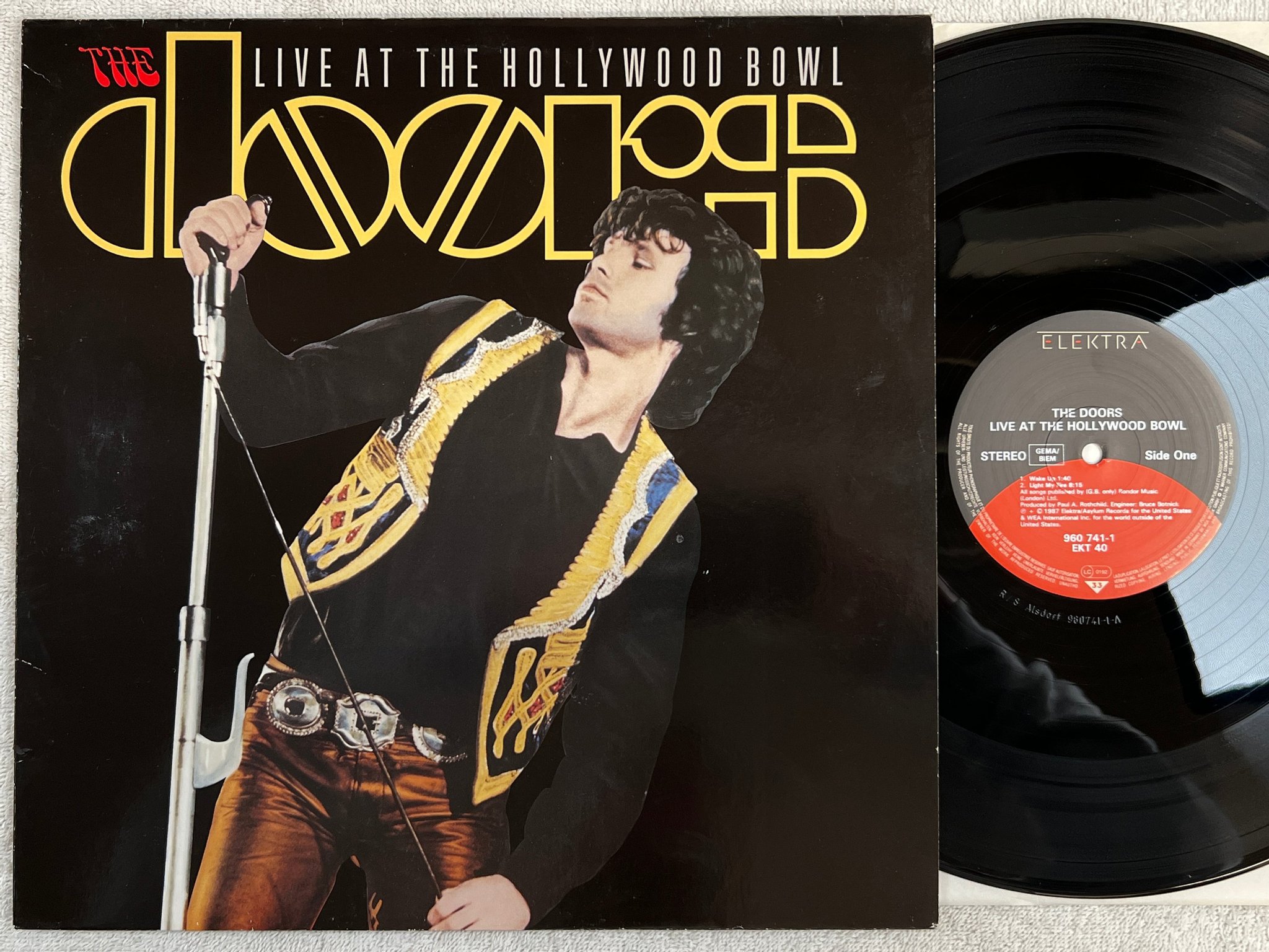 Omslagsbild för skivan THE DOORS live at the Hollywood bowl LP -87 Ger ELEKTRA 960 741-1