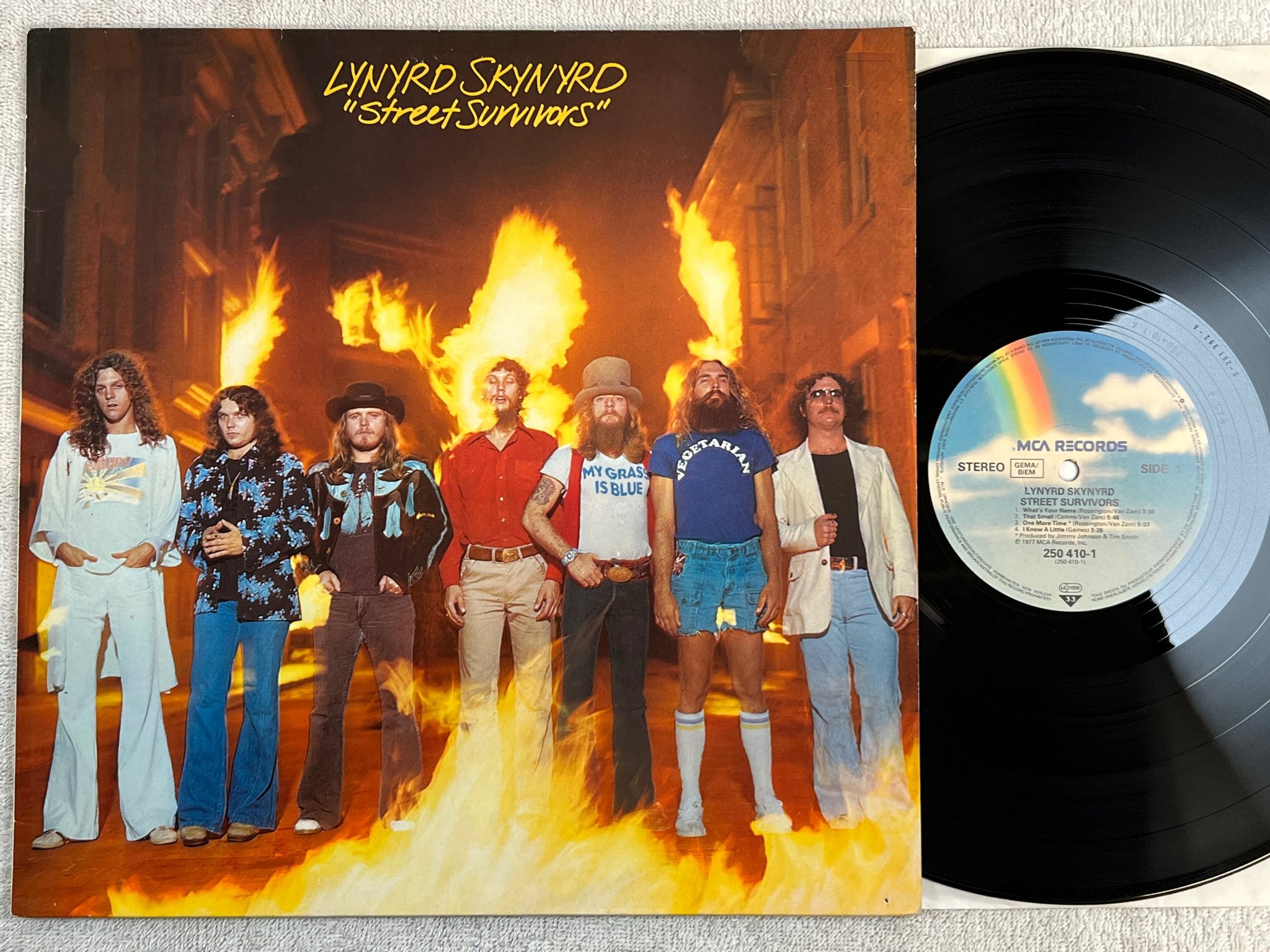 Omslagsbild för skivan LYNARD SKYNARD street survivors LP -77 MCA 250410-1