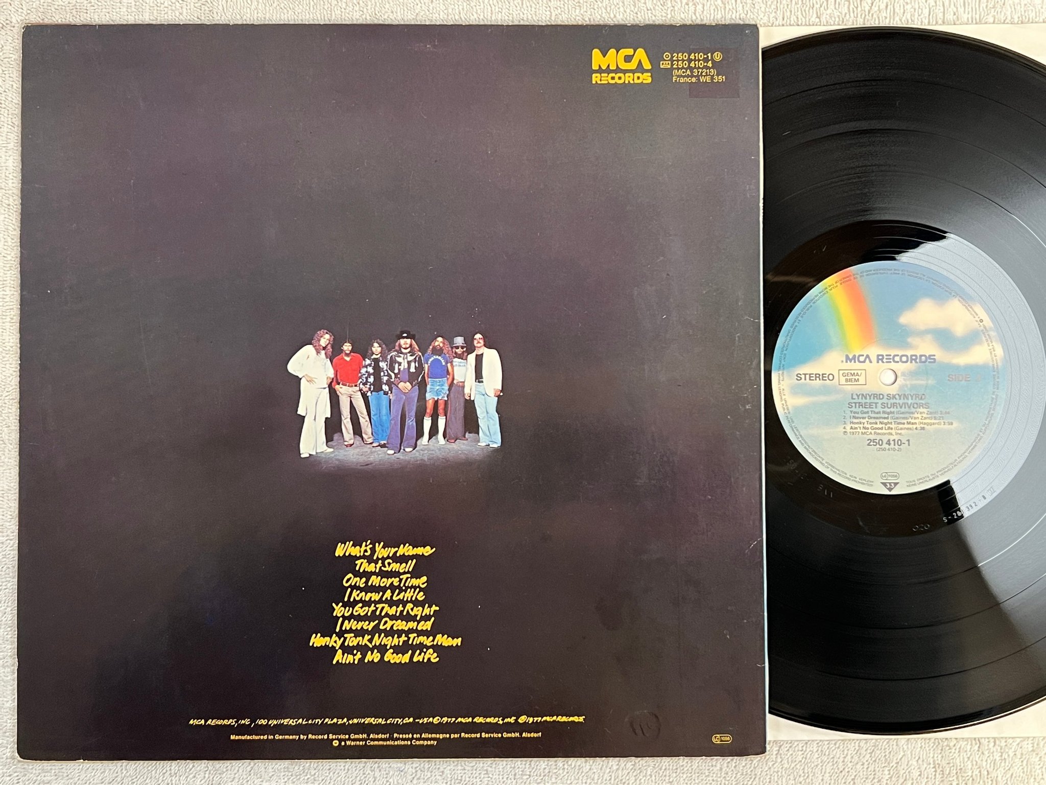 Omslagsbild för skivan LYNARD SKYNARD street survivors LP -77 MCA 250410-1