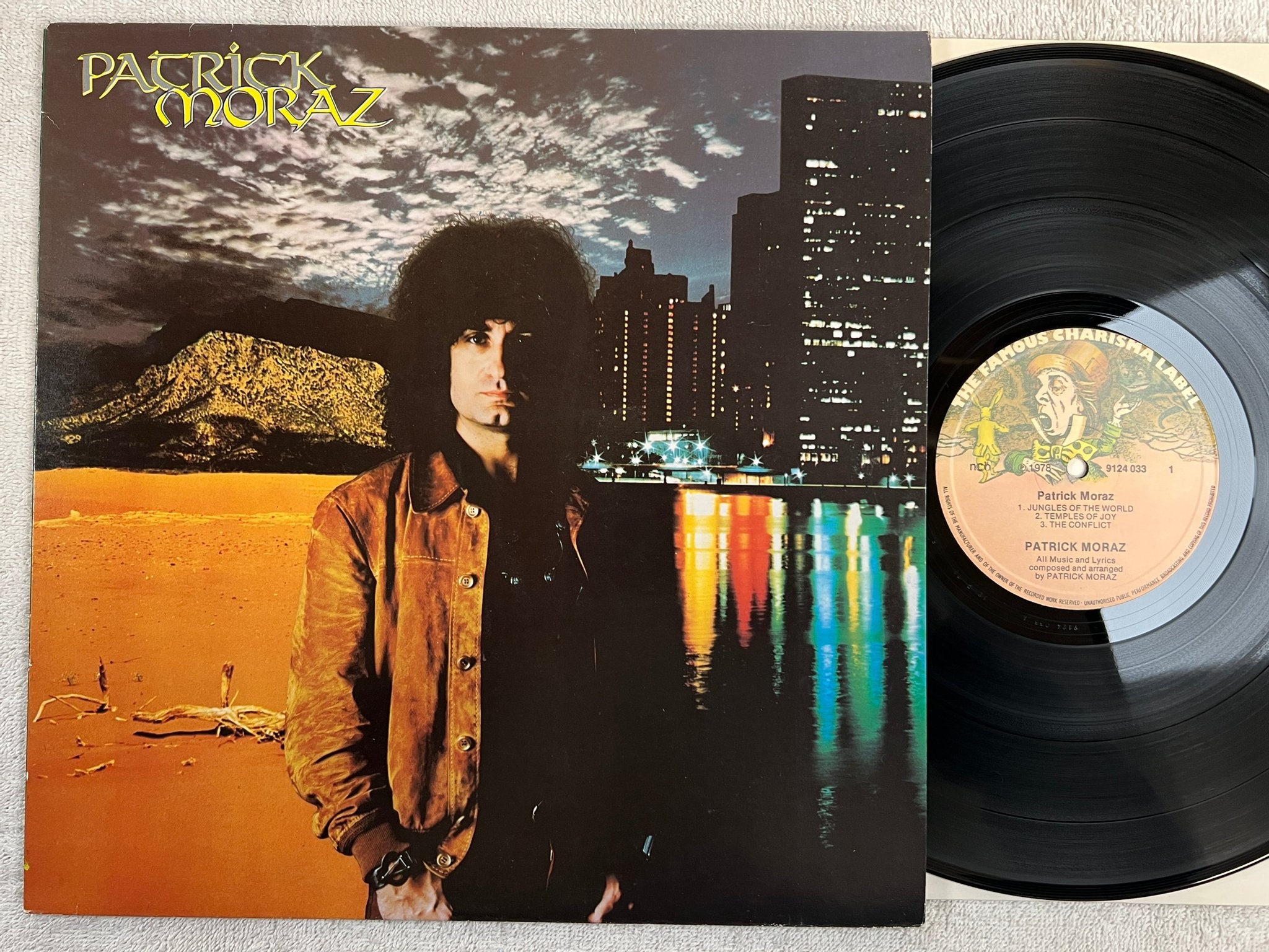 Omslagsbild för skivan PATRICK MORAZ s/t LP -78 ncb FAMOUS CHARISMA 9124033