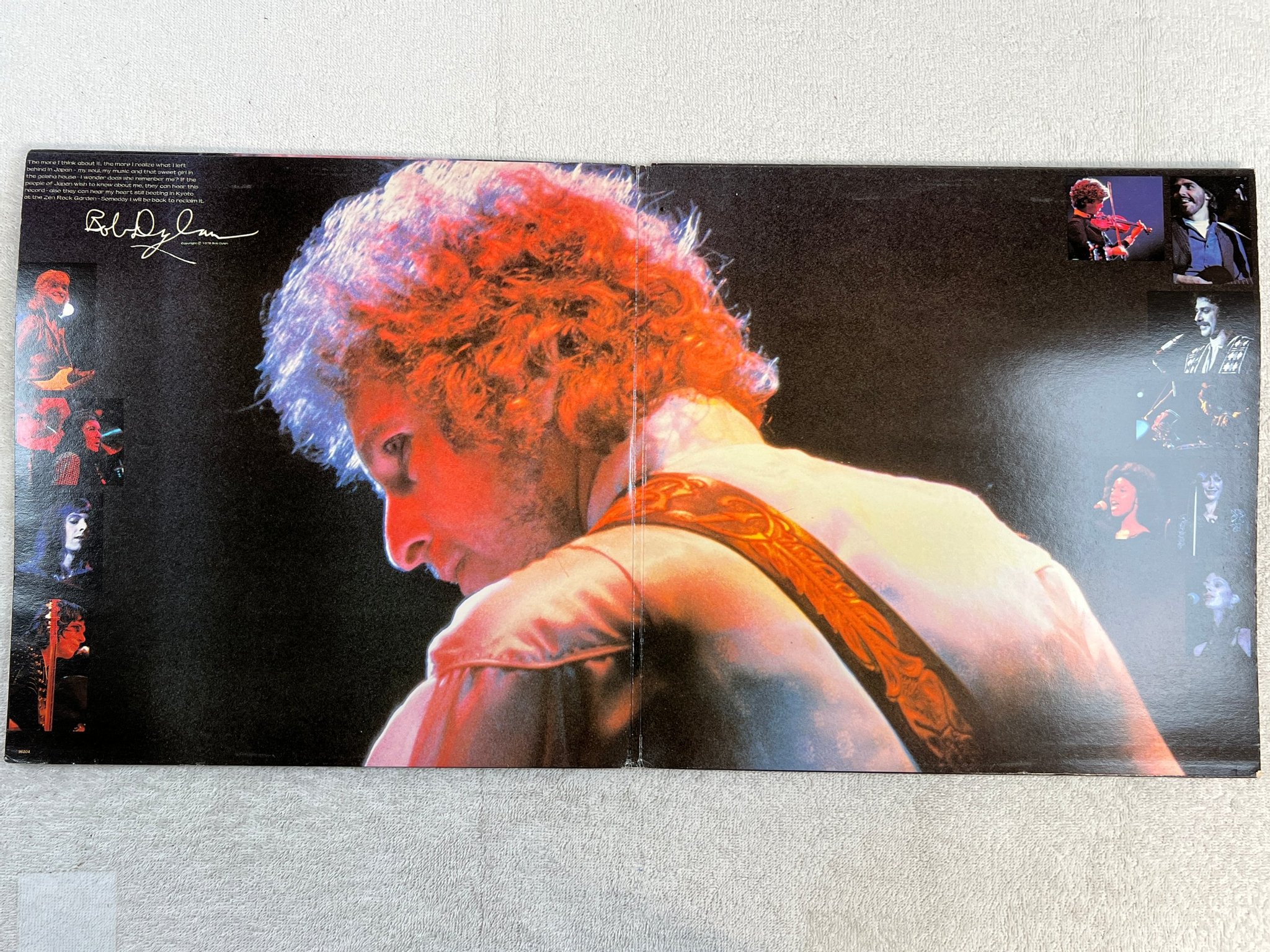 Omslagsbild för skivan BOB DYLAN at budokan 2xLP -78 Ger CBS 96004