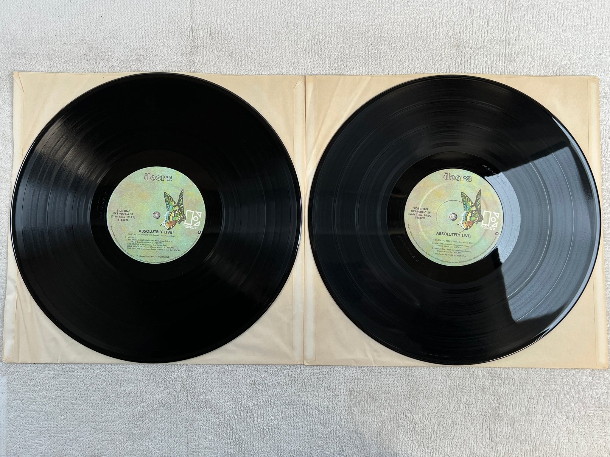 Omslagsbild för skivan DOORS absolutely live! 2xLP US ELEKTRA AKS 9002 SP