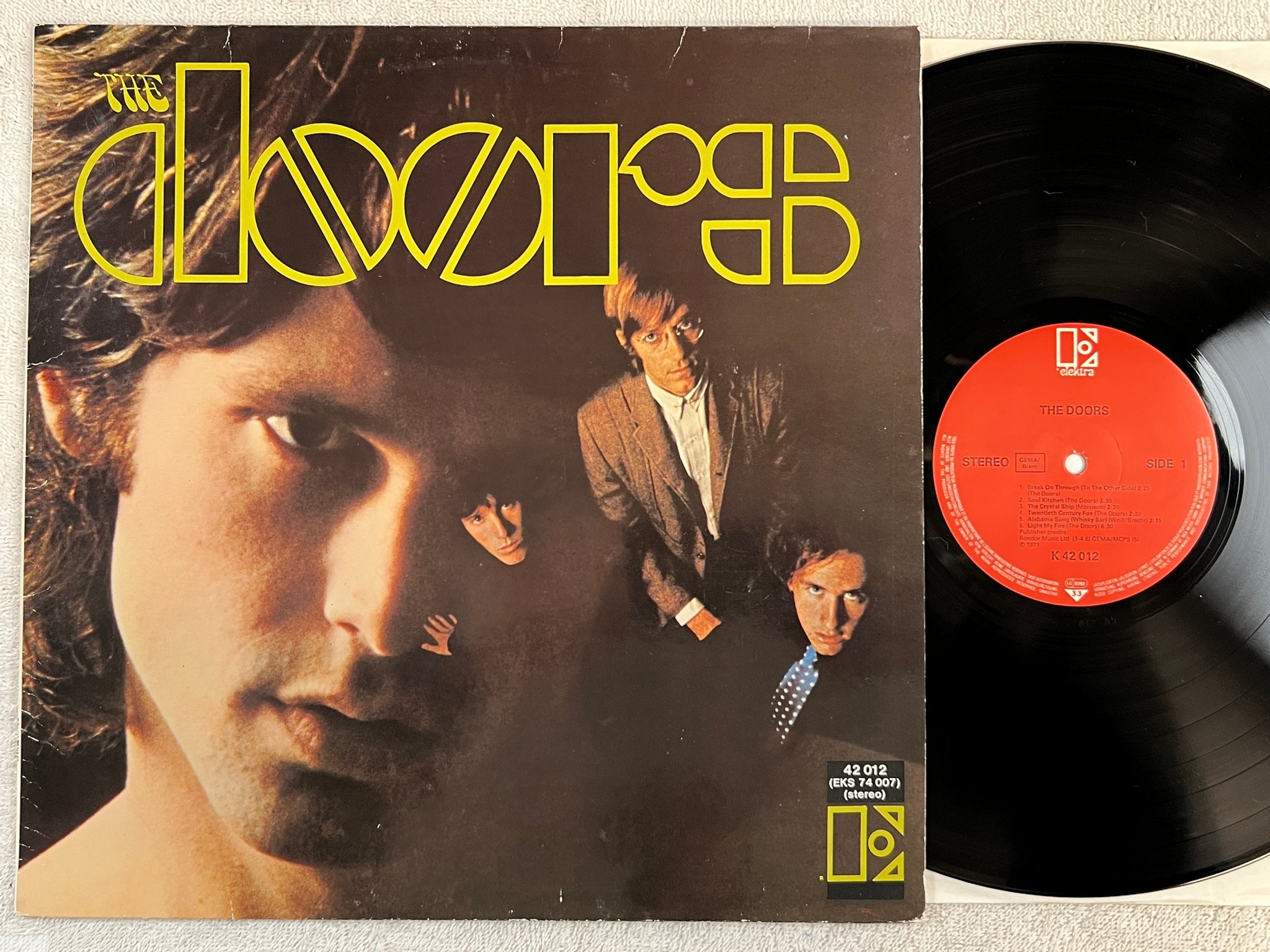 Omslagsbild för skivan DOORS s/t LP re Ger ELEKTRA K 42 012