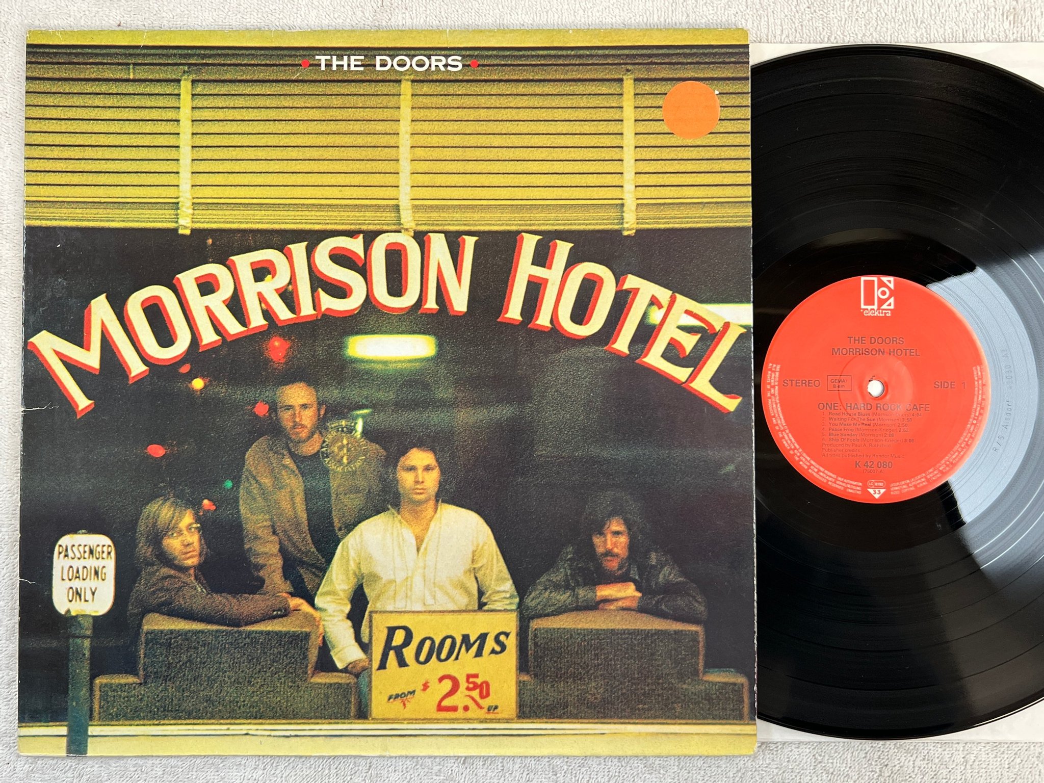Omslagsbild för skivan DOORS Morrison hotel LP re Ger ELEKTRA K 42 080