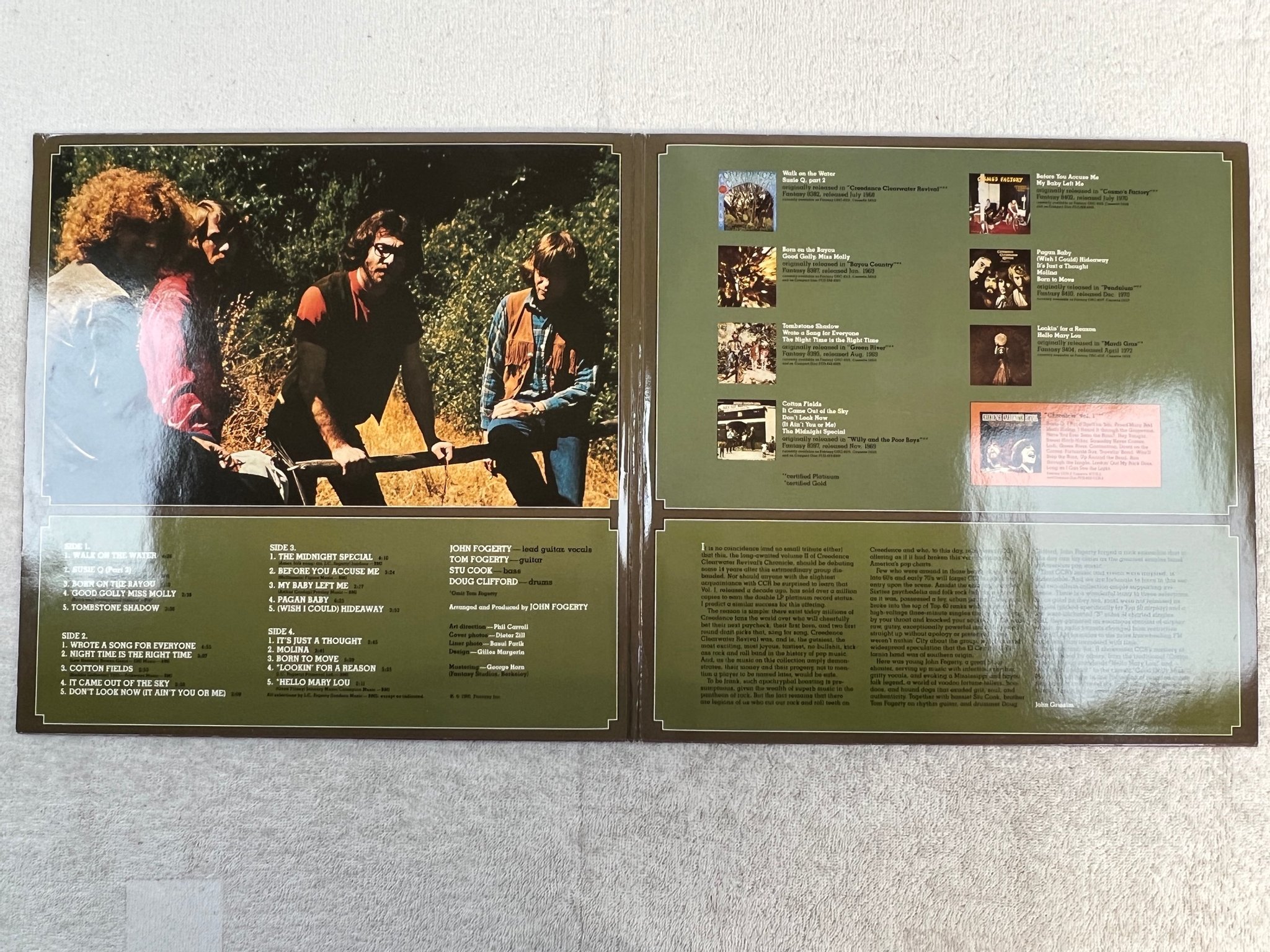 Omslagsbild för skivan CREEDENCE CLEARWATER REVIVAL chronicle vol 2 2xLP -86 Ger FANTASY CCR-3