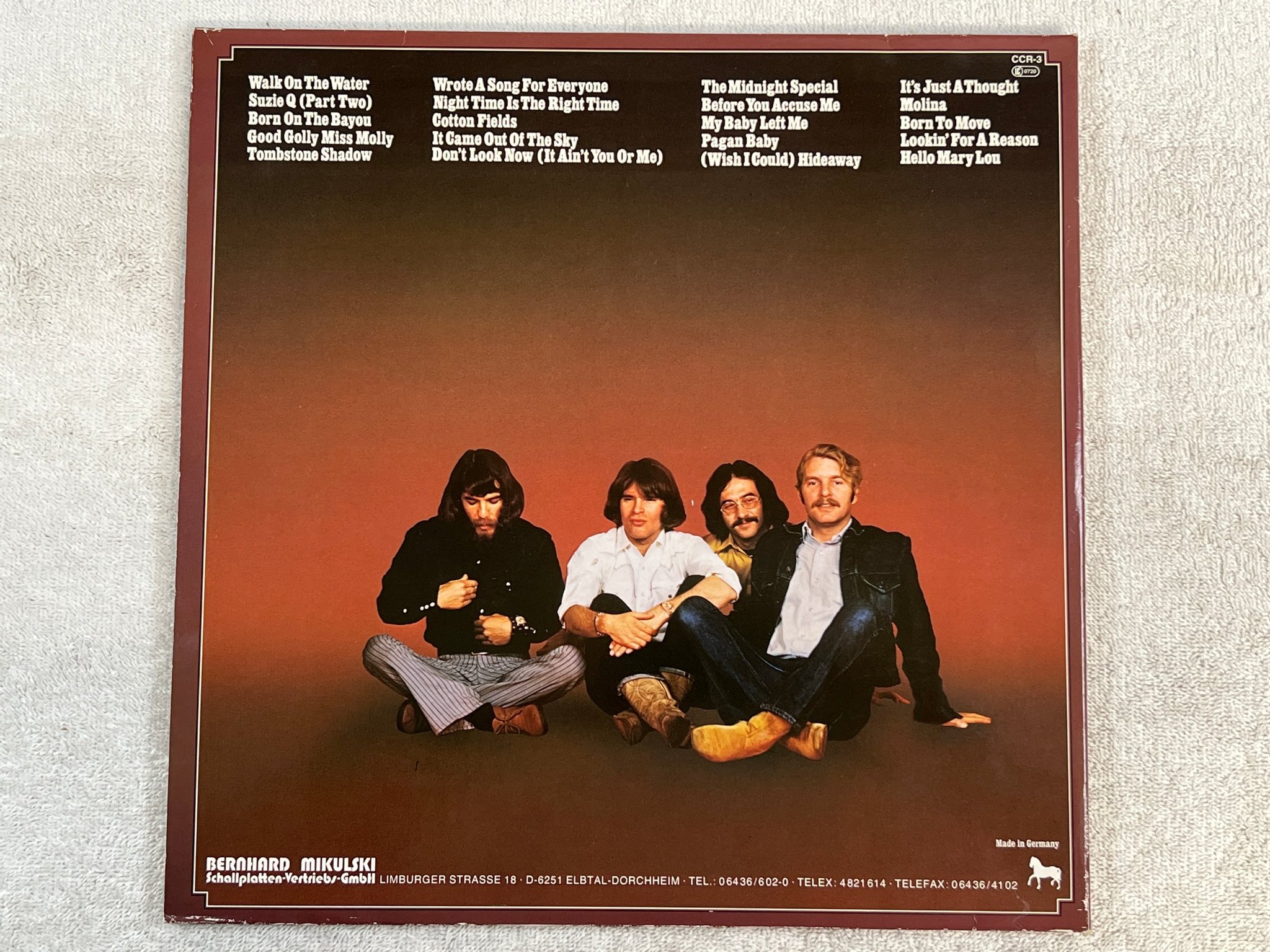 Omslagsbild för skivan CREEDENCE CLEARWATER REVIVAL chronicle vol 2 2xLP -86 Ger FANTASY CCR-3