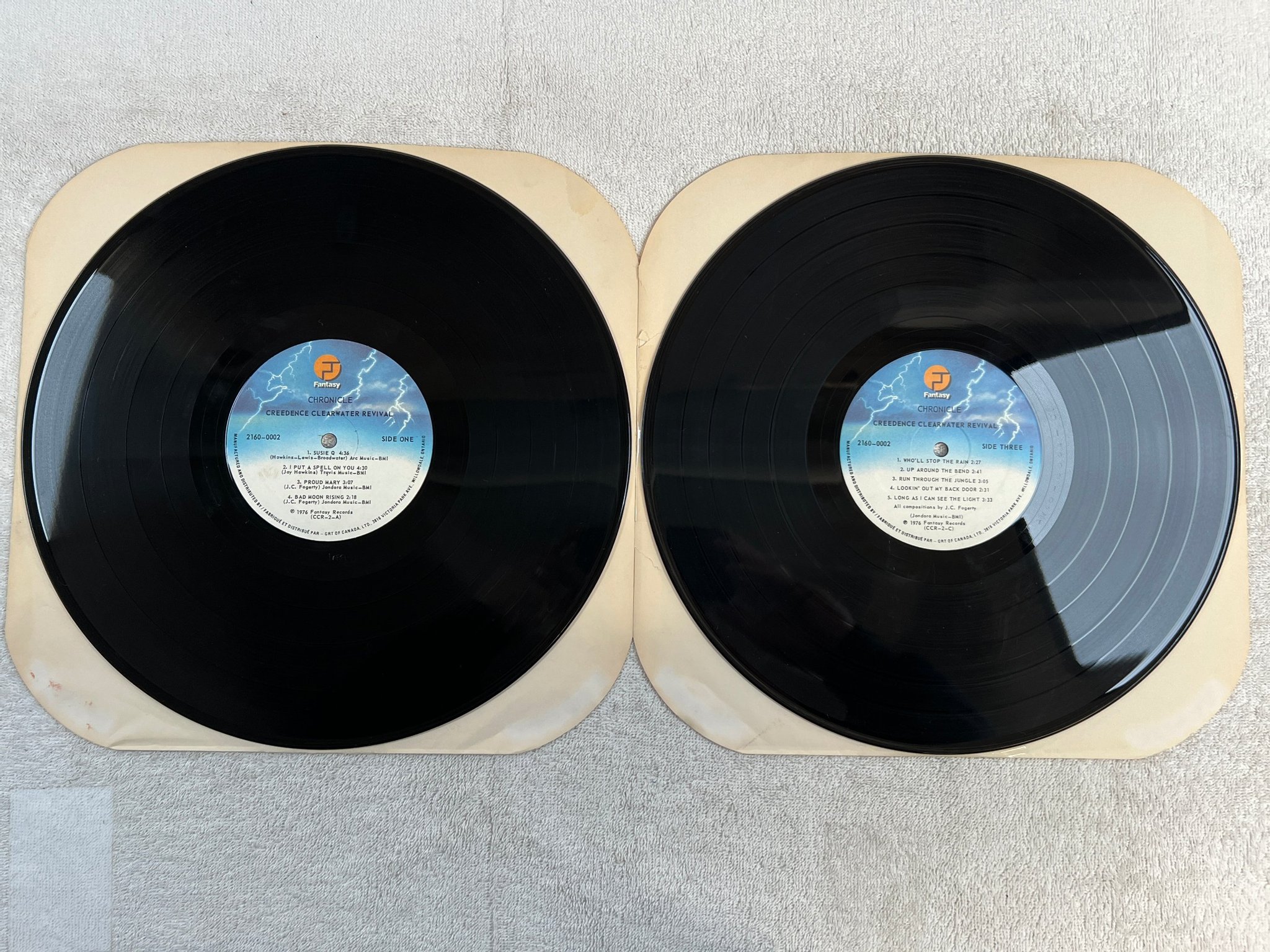 Omslagsbild för skivan CREEDENCE CLEARWATER REVIVAL chronicle 2xLP -76 FANTASY 2160-0002