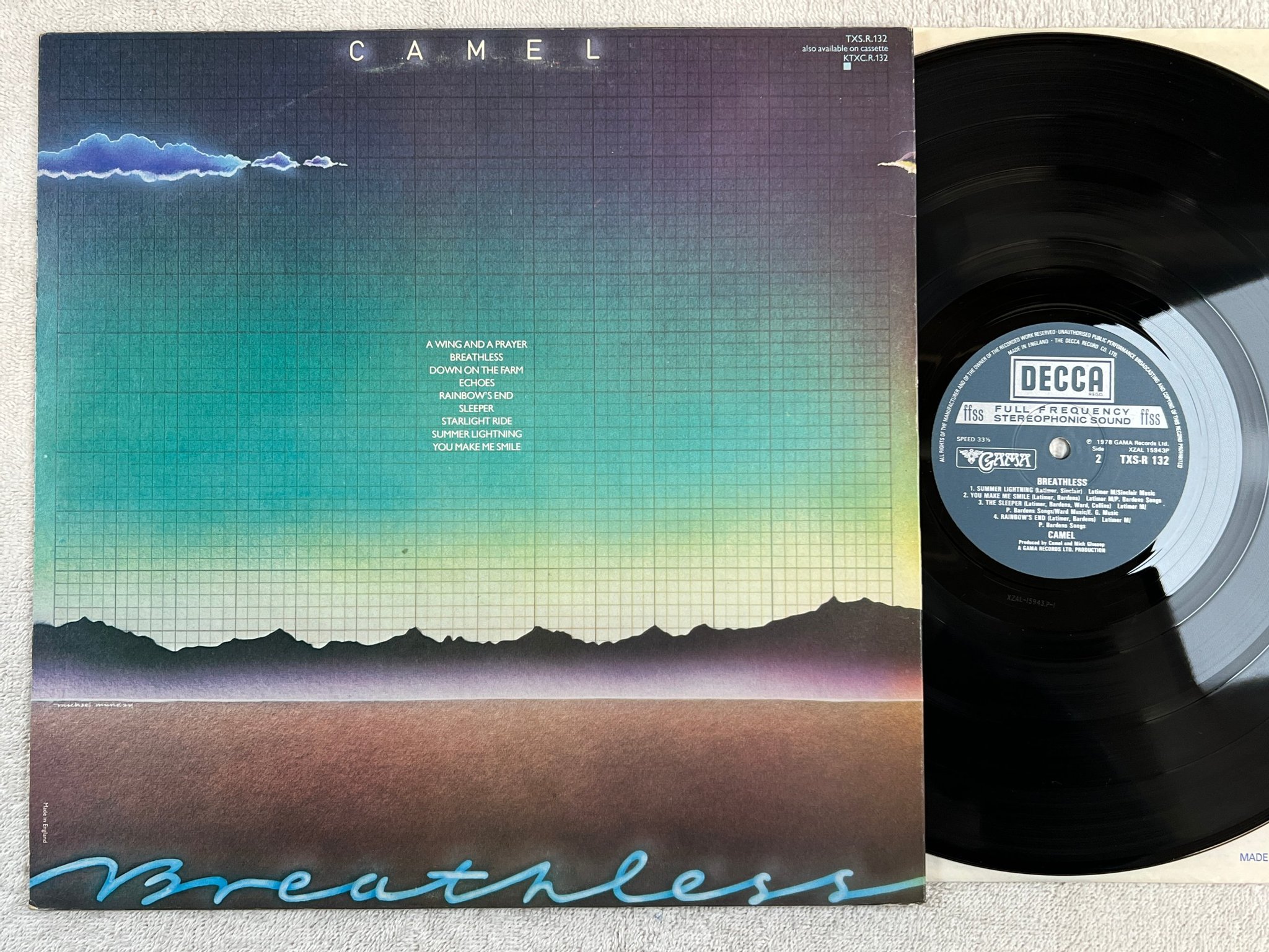 Omslagsbild för skivan CAMEL breathless LP -78 UK DECCA TXS-R 132