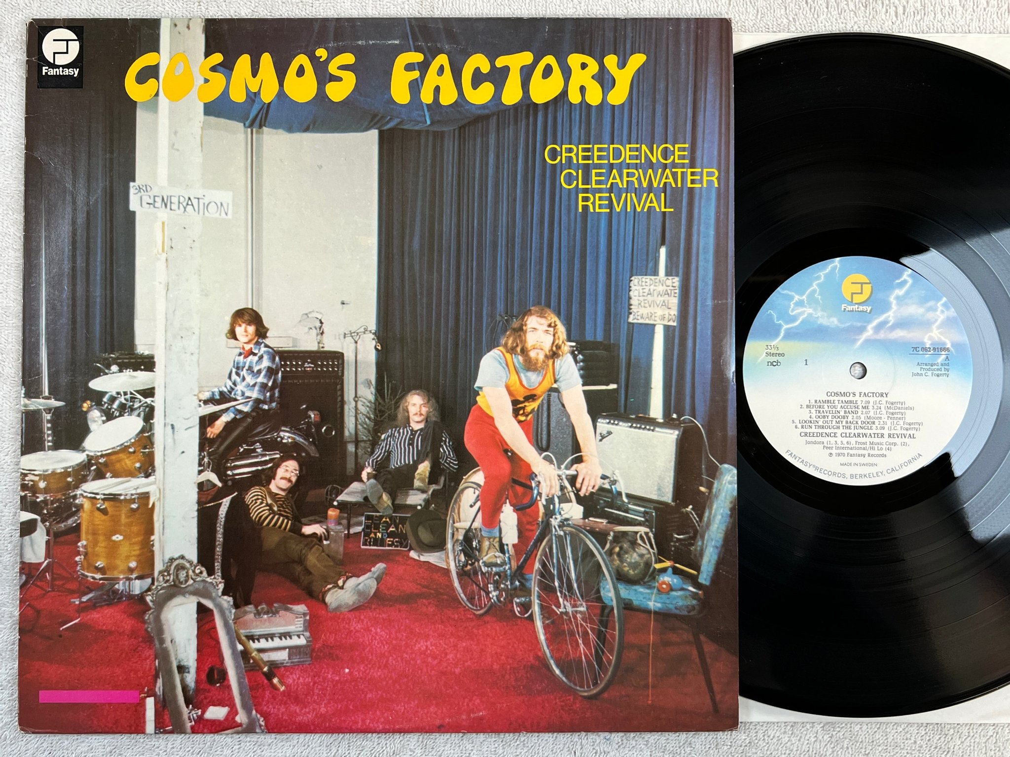 Omslagsbild för skivan CREEDENCE CLEARWATER REVIVAL cosmo's factory LP re ncb FANTASY 7C 062-91666