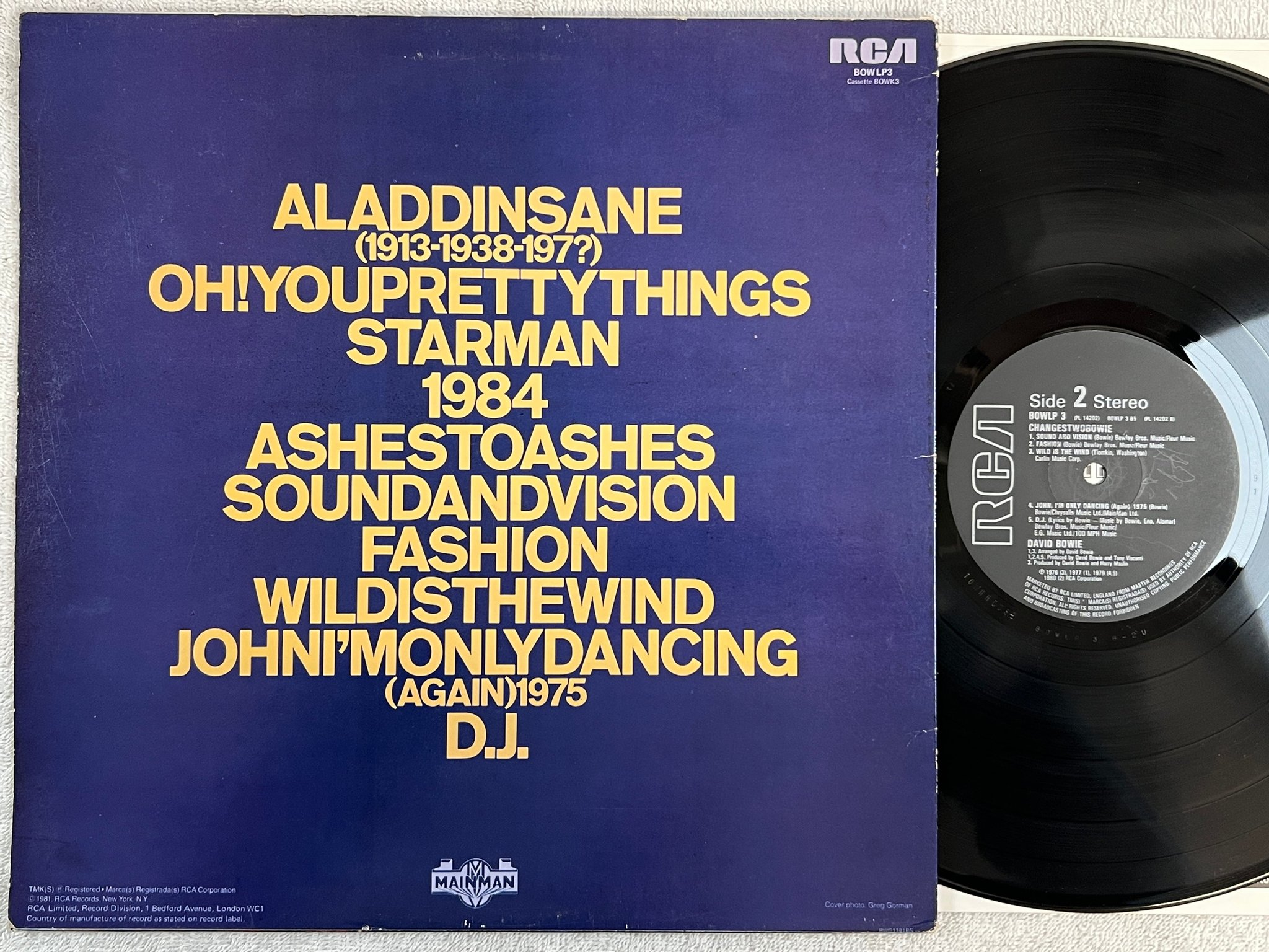 Omslagsbild för skivan DAVID BOWIE changestwobowie LP UK RCA BOWLP 3  